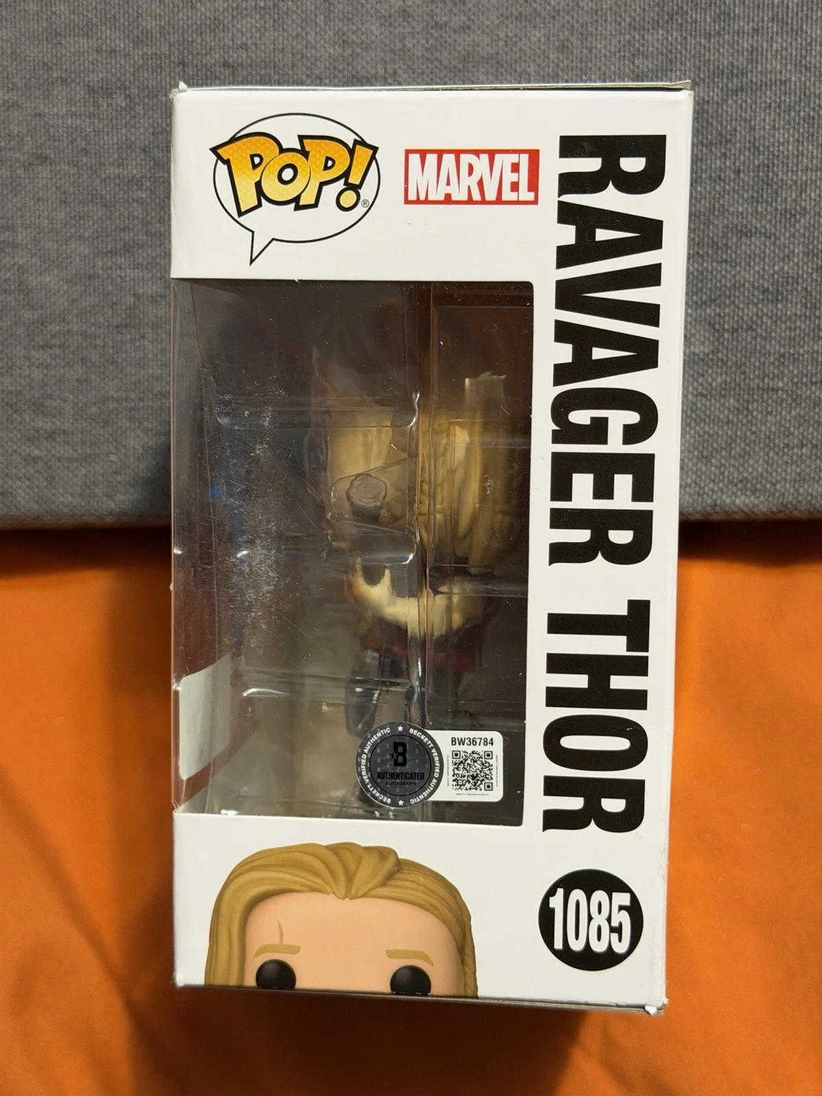 Chris Hemsworth — Chris Hemsworth Thor Love And Thunder Signed Funko Pop Marvel BECKETT COA, изображение 2