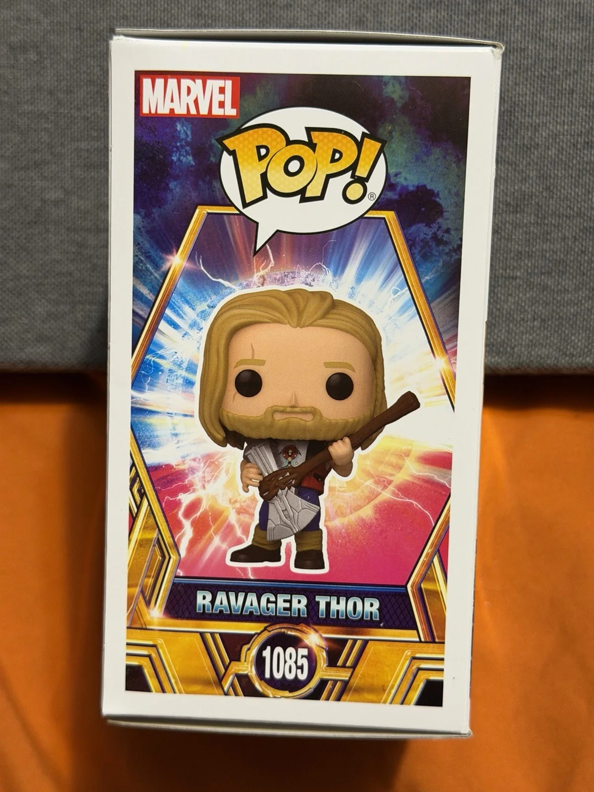 Chris Hemsworth — Chris Hemsworth Thor Love And Thunder Signed Funko Pop Marvel BECKETT COA, изображение 3