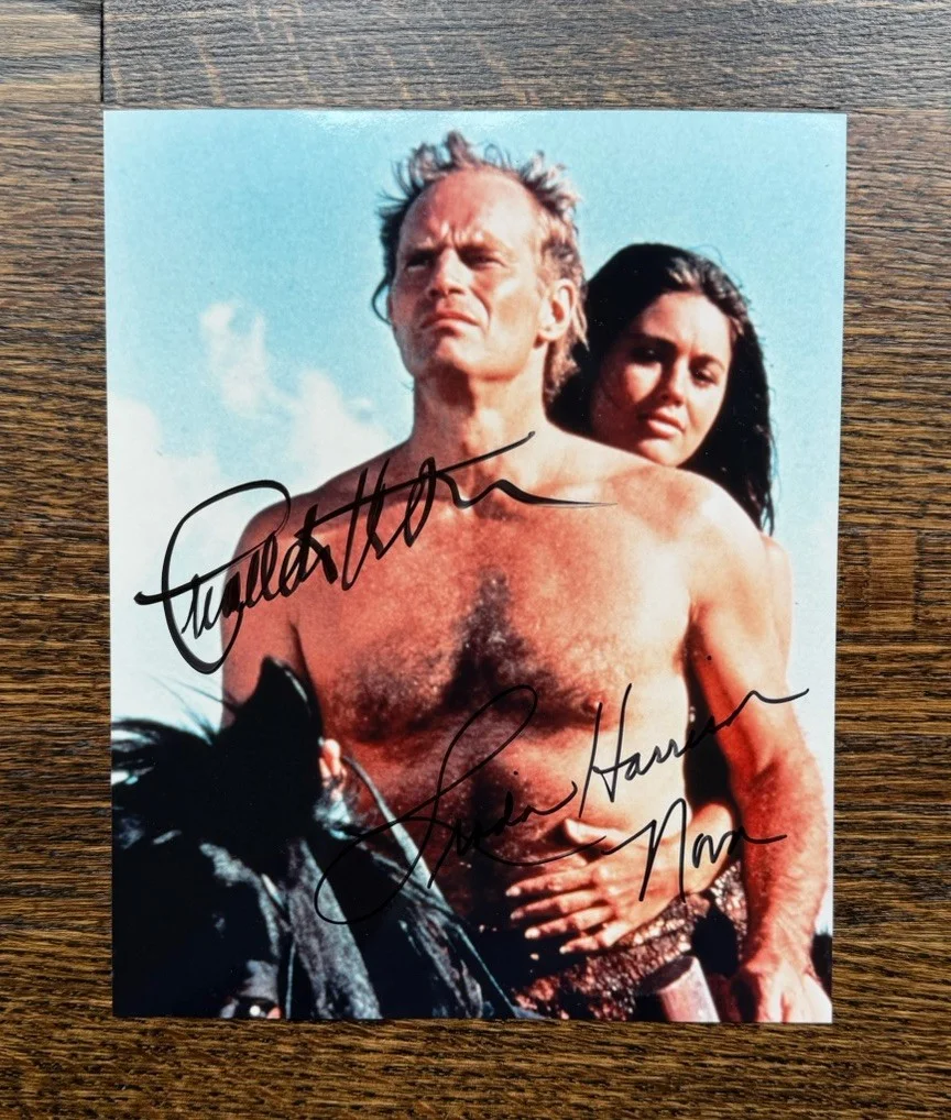 LINDA HARRISON — LINDA HARRISON PLANET OF THE APES SIGNED PHOTO 8x10