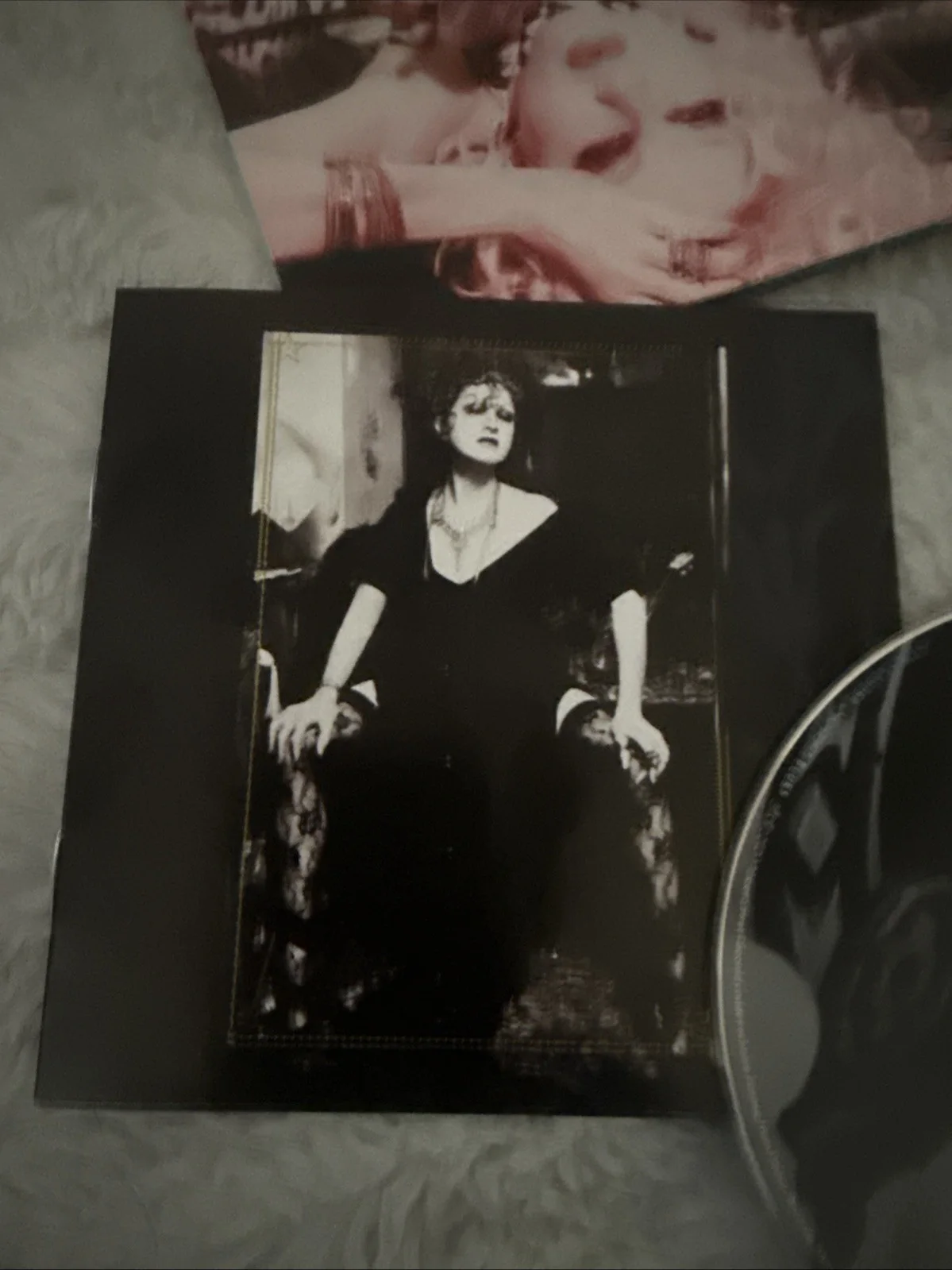 CYNDI LAUPER — Cyndi Lauper Signed Autographed "Memphis Blues" CD, image 5