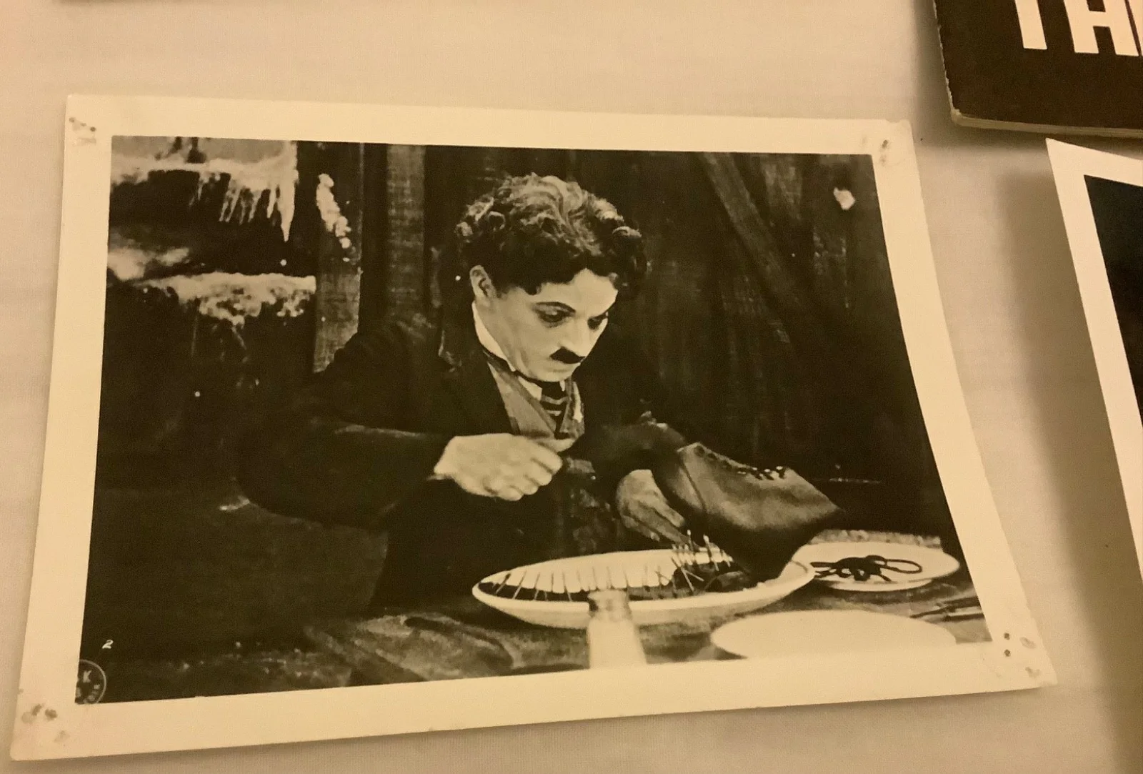 The Gold Rush Japan movie programme + stills + flyer Charlie Chaplin silent, изображение 2