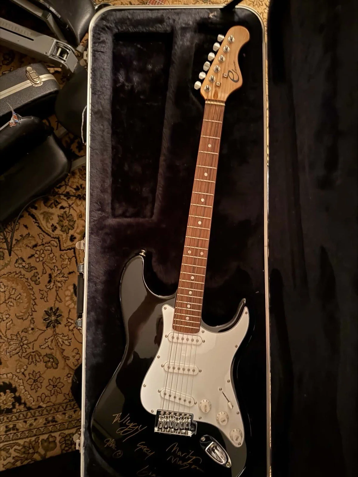 Marilyn Manson Band Signed Guitar!! One of a Kind!!, image 5