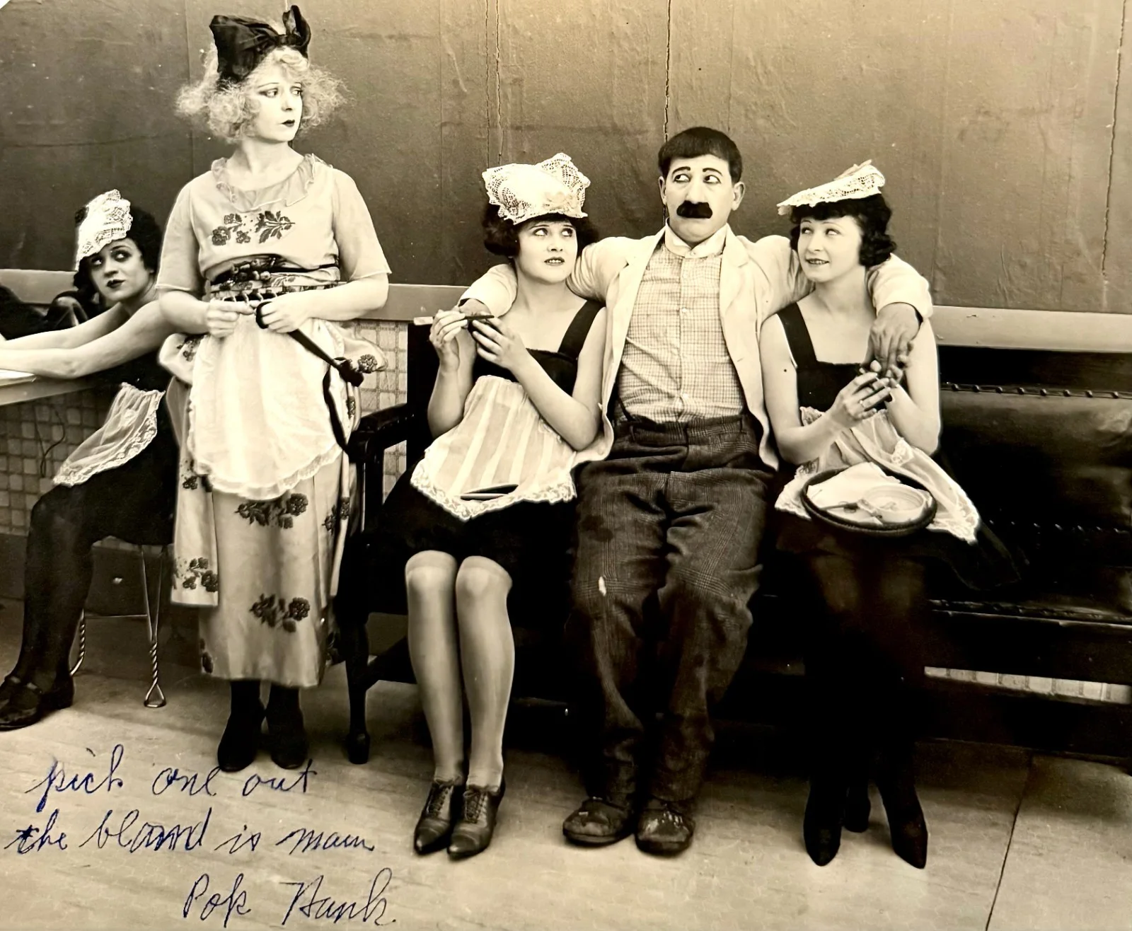 Hank Mann — HANK MANN Signed Autographed 8" x 10" PHOTO Slapstick Comedy KEYSTONE KOPS RARE, изображение 2