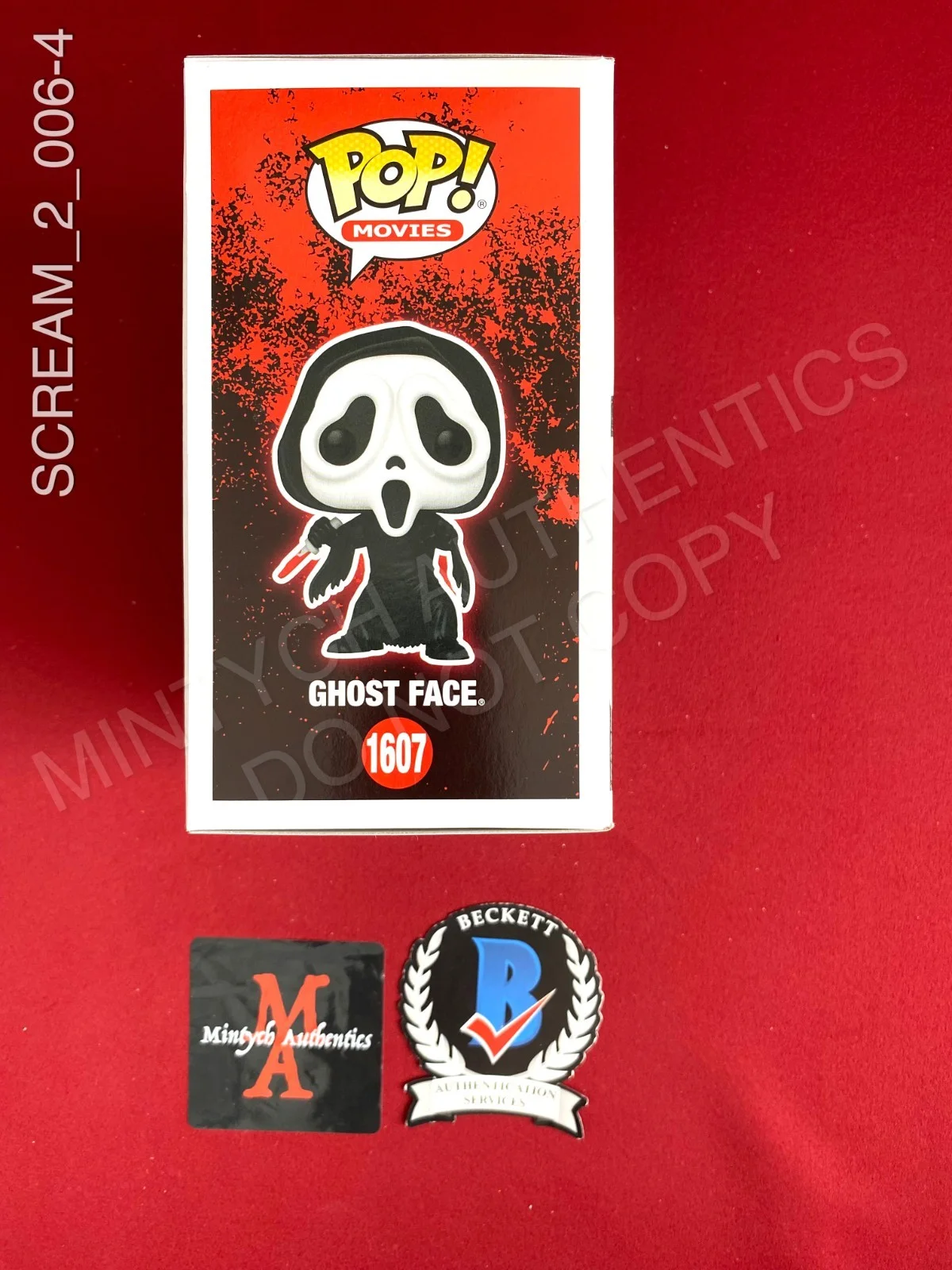 Timothy Olyphant, Laurie Metcalf — Timothy Olyphant Laurie Metcalf dual signed Ghostface Funko Pop#1607 Scream 2, изображение 4