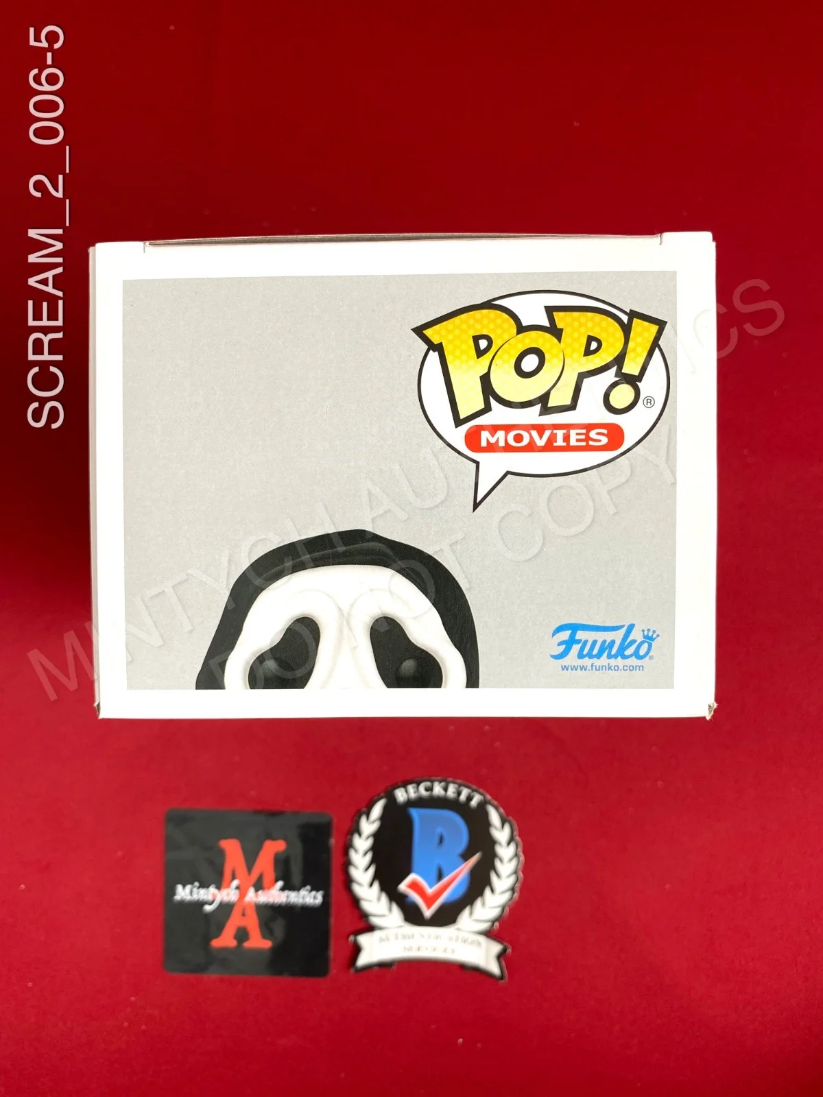 Timothy Olyphant, Laurie Metcalf — Timothy Olyphant Laurie Metcalf dual signed Ghostface Funko Pop#1607 Scream 2, изображение 5