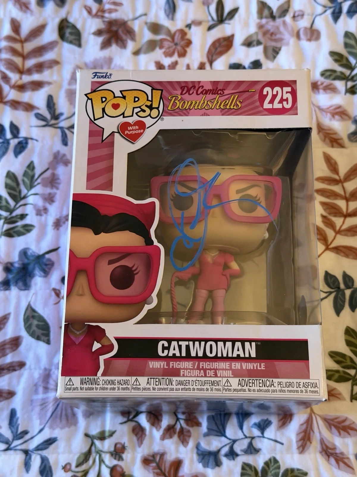 HALLE BERRY — Halle Berry Signed Funko Pop CATWOMAN DC COMICS BECKETT COA