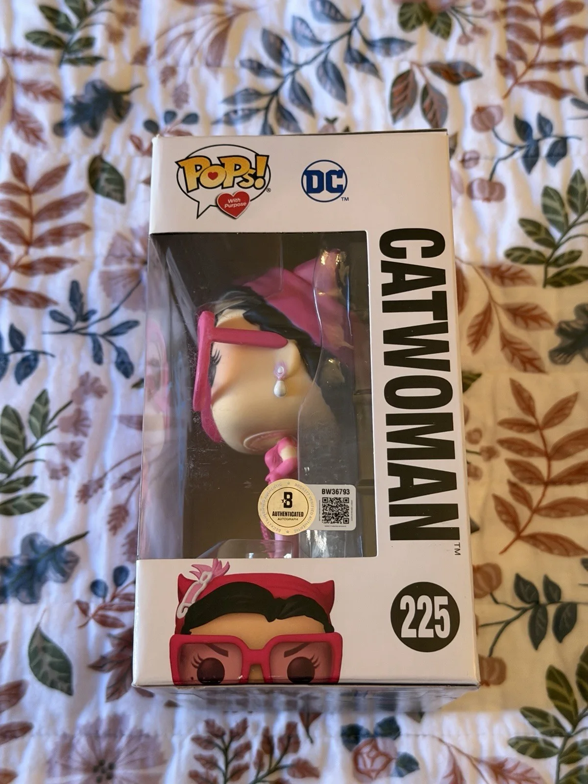 HALLE BERRY — Halle Berry Signed Funko Pop CATWOMAN DC COMICS BECKETT COA, изображение 4