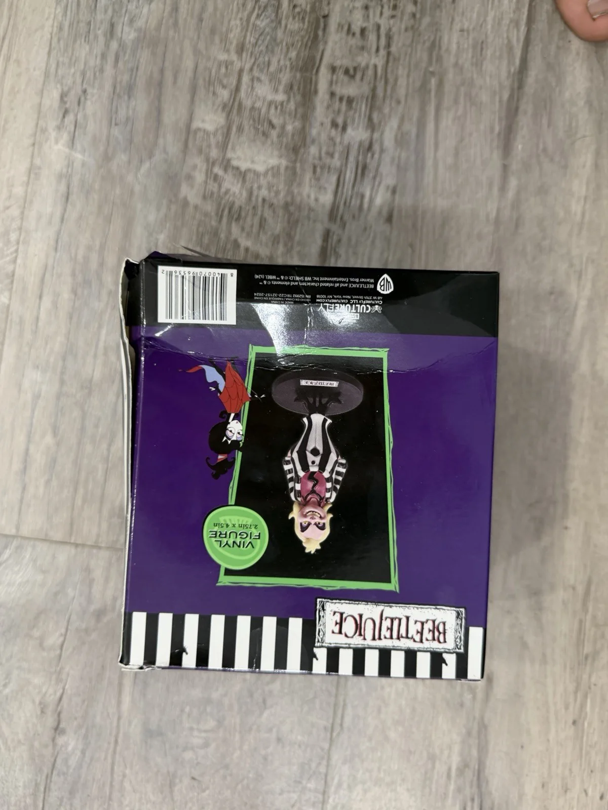 Beetlejuice Signed Figure Jenna Ortega, Winona Ryder, Damaged Catherine O’hara ￼, изображение 3