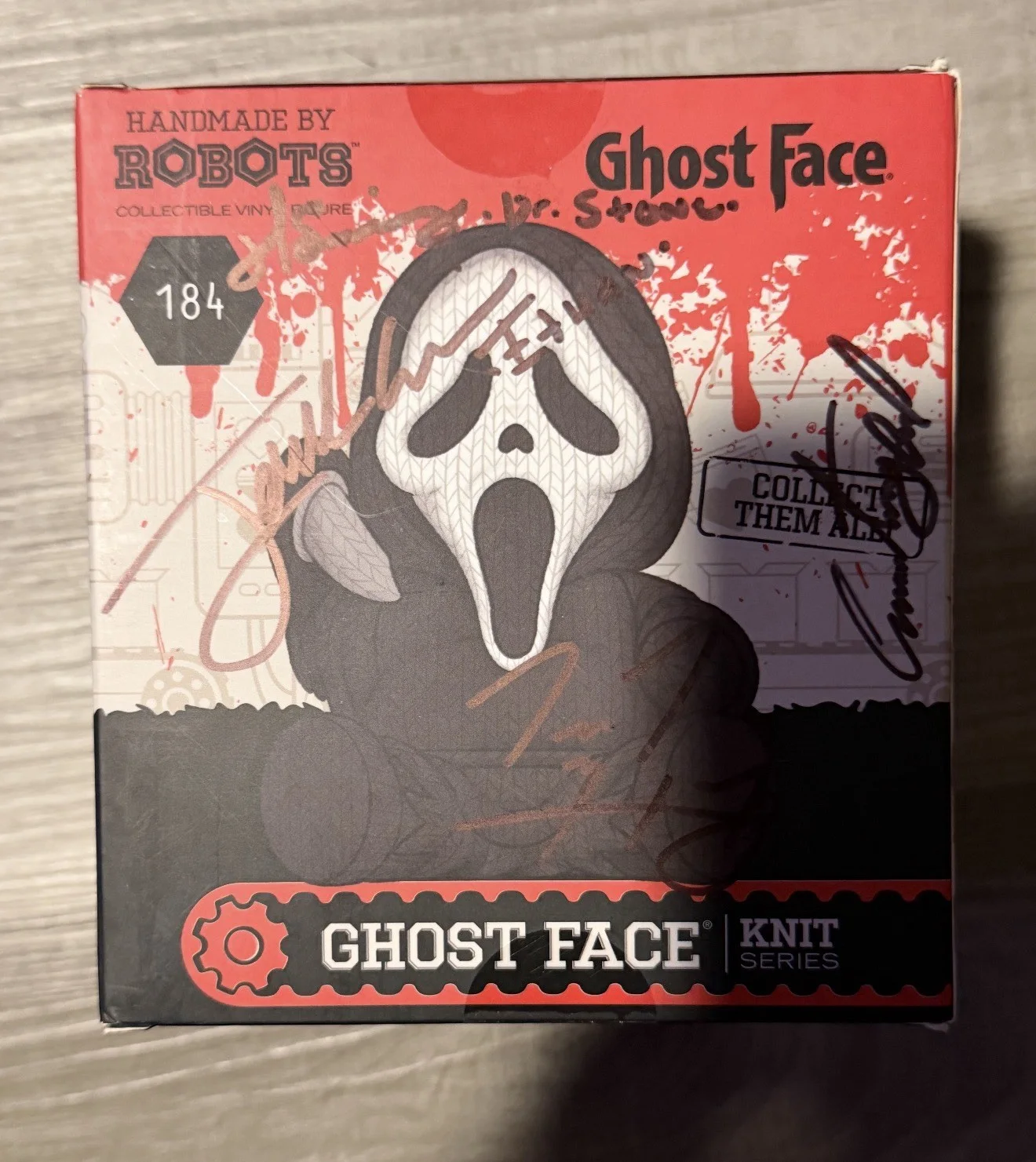 scream cast sign figure Emma Roberts, Rory Culkin ext read Neve Cambel DESC., image 3