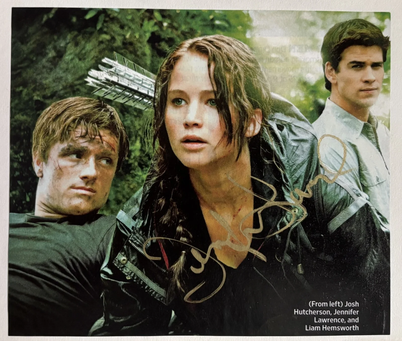 Jennifer Lawrence — Jennifer Lawrence Signed magazine cut out RARE in-person 4x3 "The Hunger Games", image 2