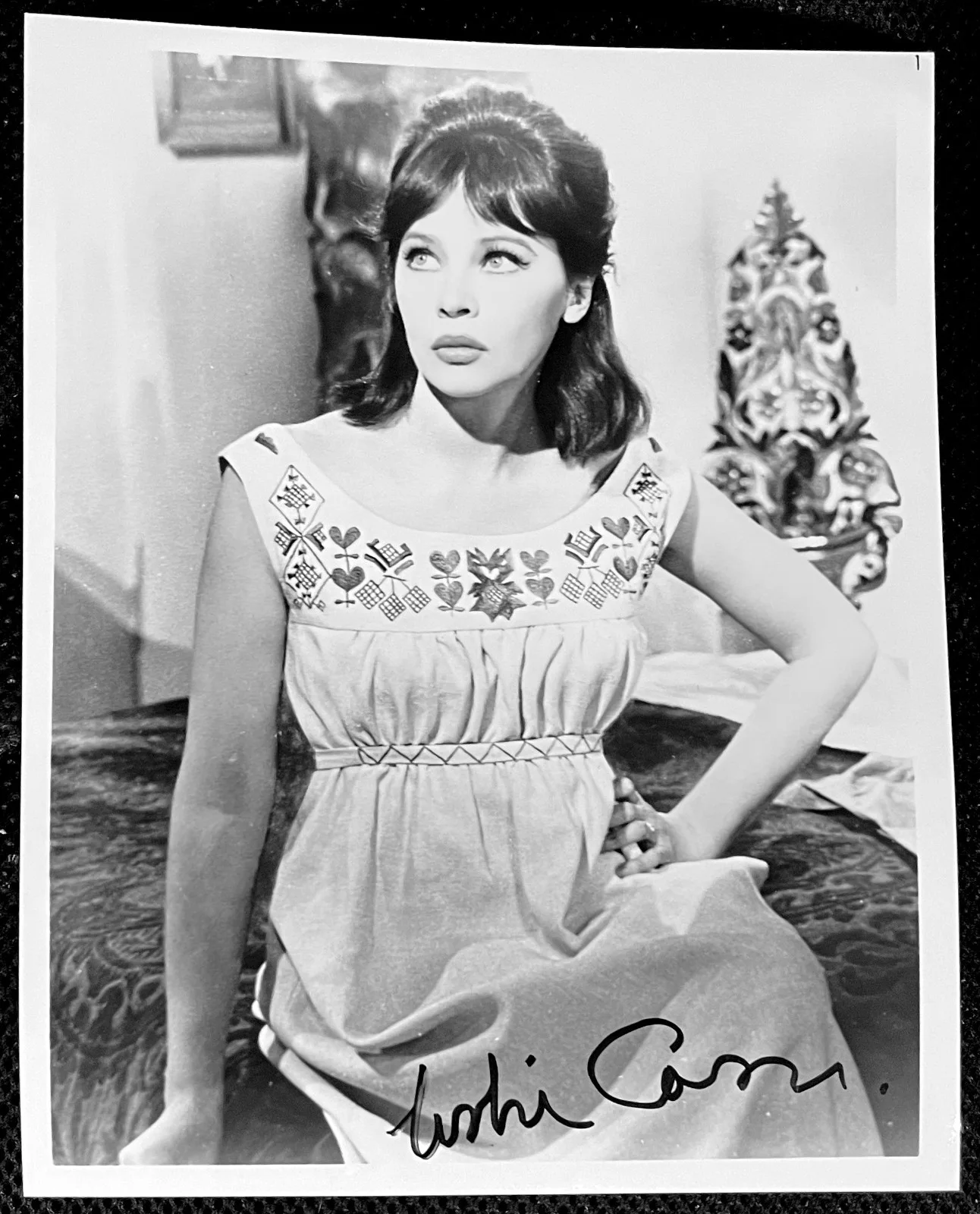 5 Female Foreign Movie Star Autographs - Autographed Photo Set, изображение 4
