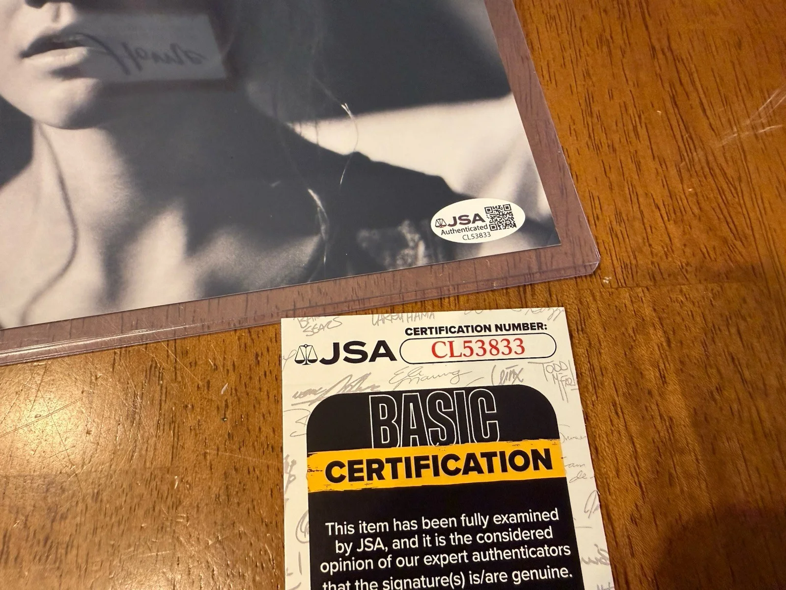 Ariana Richards — Ariana Richards Jurassic Park 8x10 Signed Photo JSA Certified Autograph, изображение 2