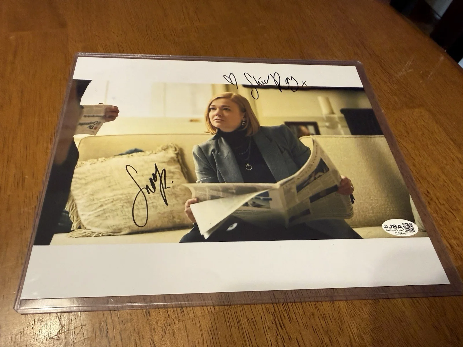 Sarah Snook — Sarah Snook Succession 8x10 Photo Signed Autographed JSA COA, image 3