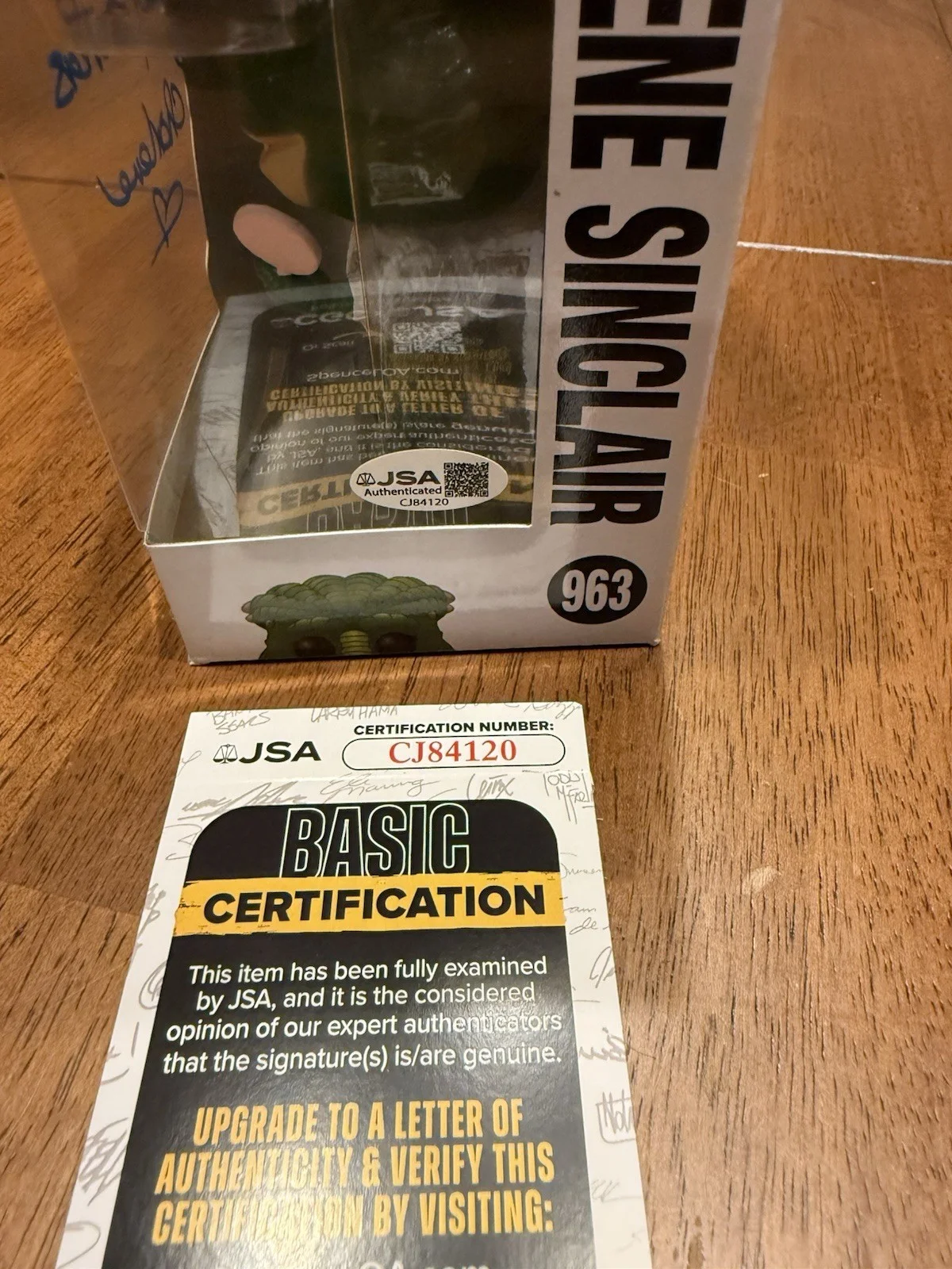 Sally Struthers — Sally Struthers Signed Dinosaurs Funko Pop Charlene Sinclair 963 JSA COA CJ84120, изображение 4