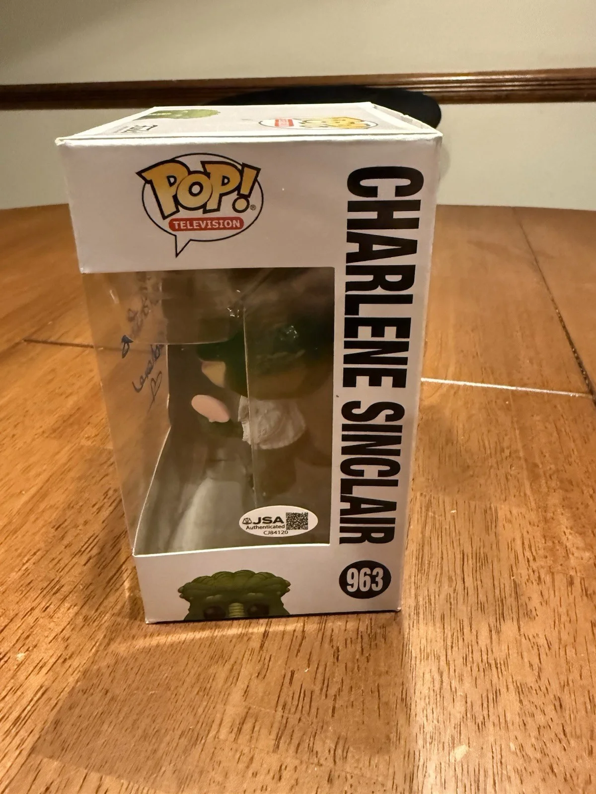 Sally Struthers — Sally Struthers Signed Dinosaurs Funko Pop Charlene Sinclair 963 JSA COA CJ84120, изображение 5