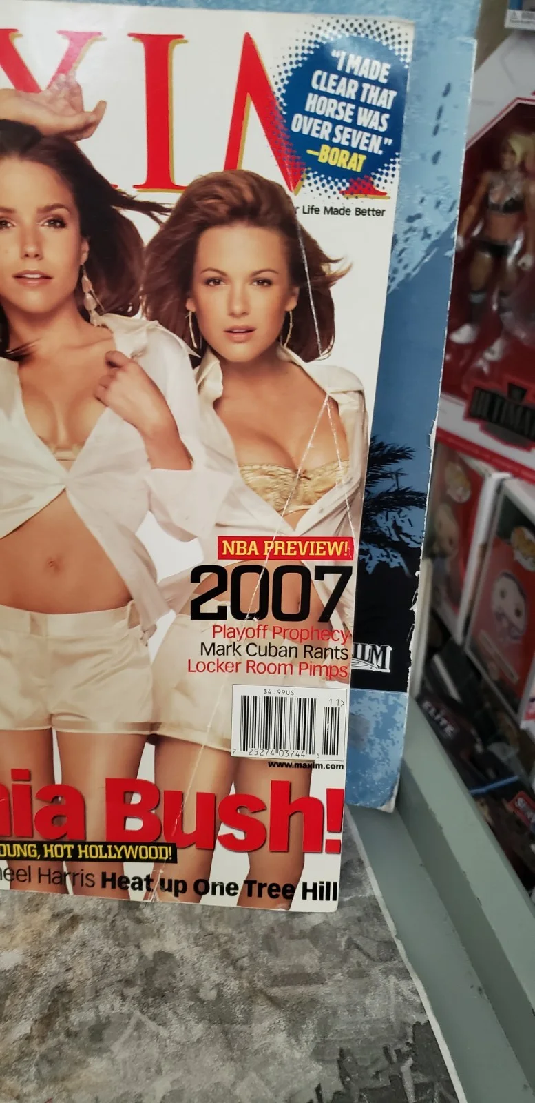 Leighton Meester Autograph COA Maxim Sophia Bush Magazine, изображение 4