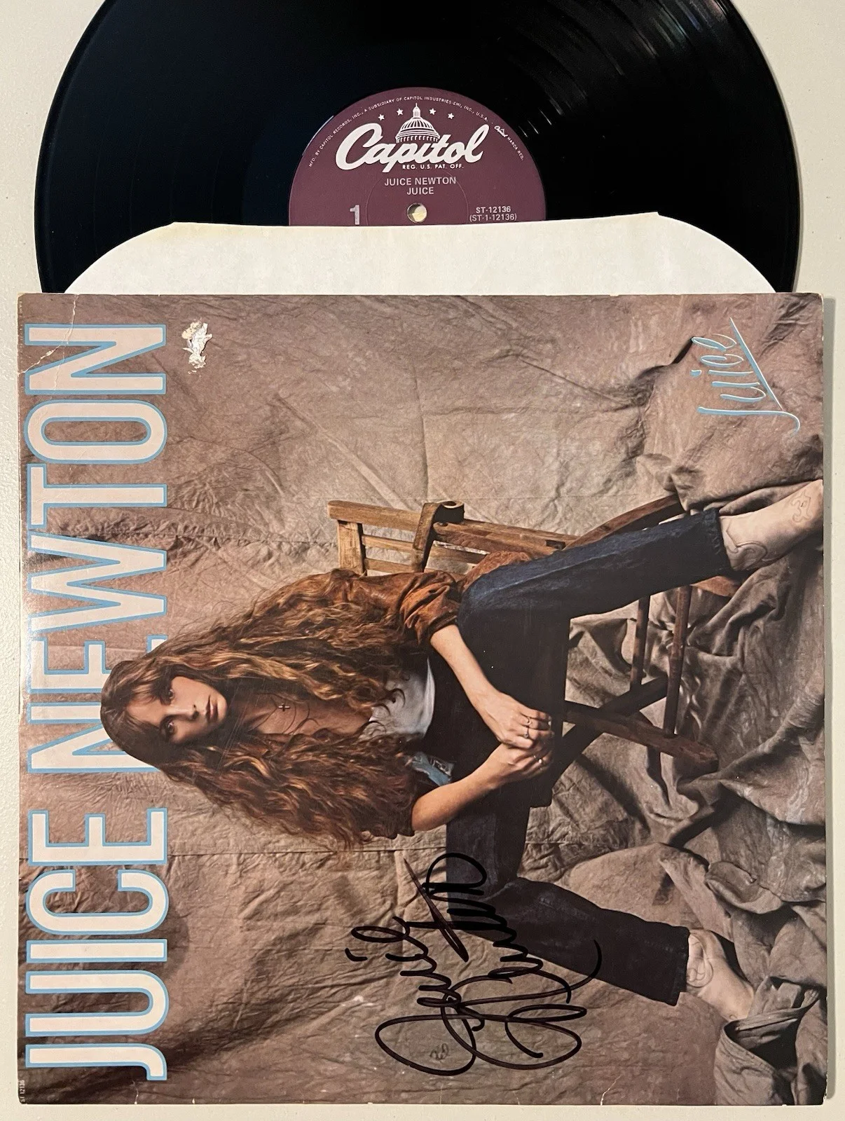 Juice Newton Signed 1981 “JUICE” Album PSA/DNA Autographed Record, изображение 5