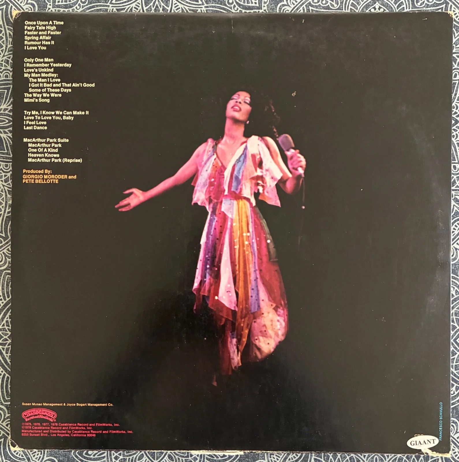 DONNA SUMMER SIGNED "Live and More" 1978 Double LP - Rare Authentic Autograph, image 4
