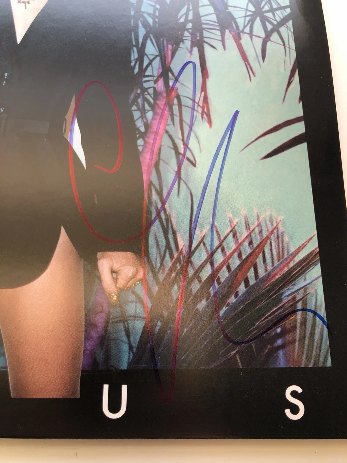 Miley Cyrus Signed Autographed Bangerz LP Vinyl Hannah Montana Beckett COA, изображение 2