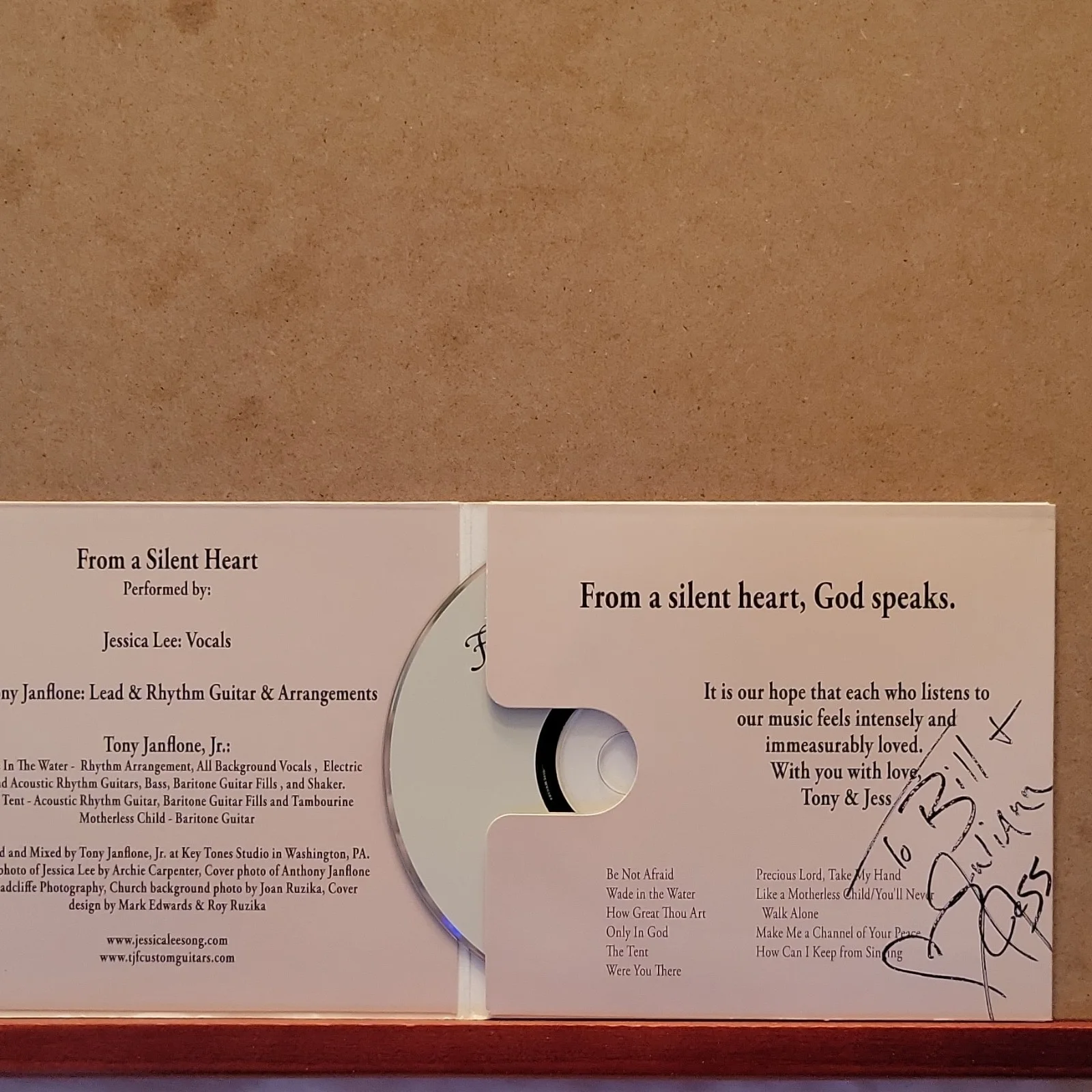 Signed CD From a Silent Heart Songs of Spirit & Surrender autographed, изображение 3
