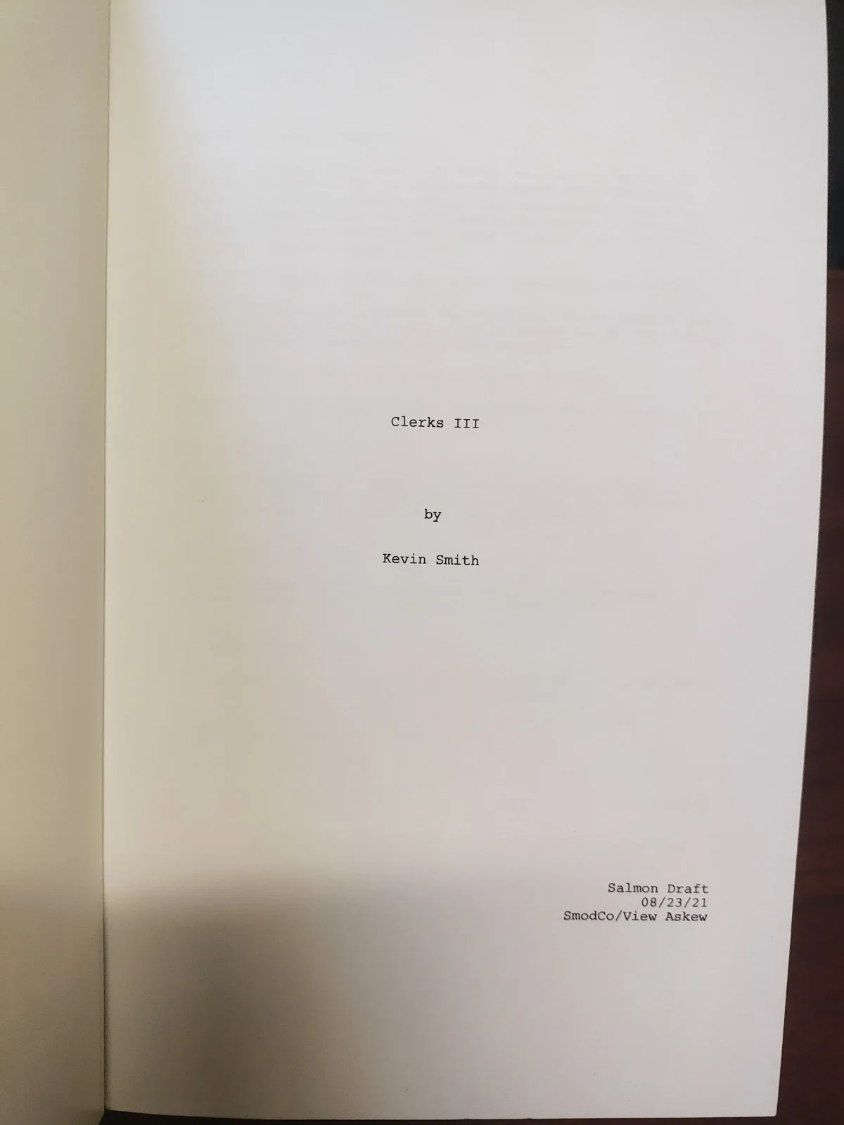 Clerks 3 screenplay book signed by Kevin Smith, image 2