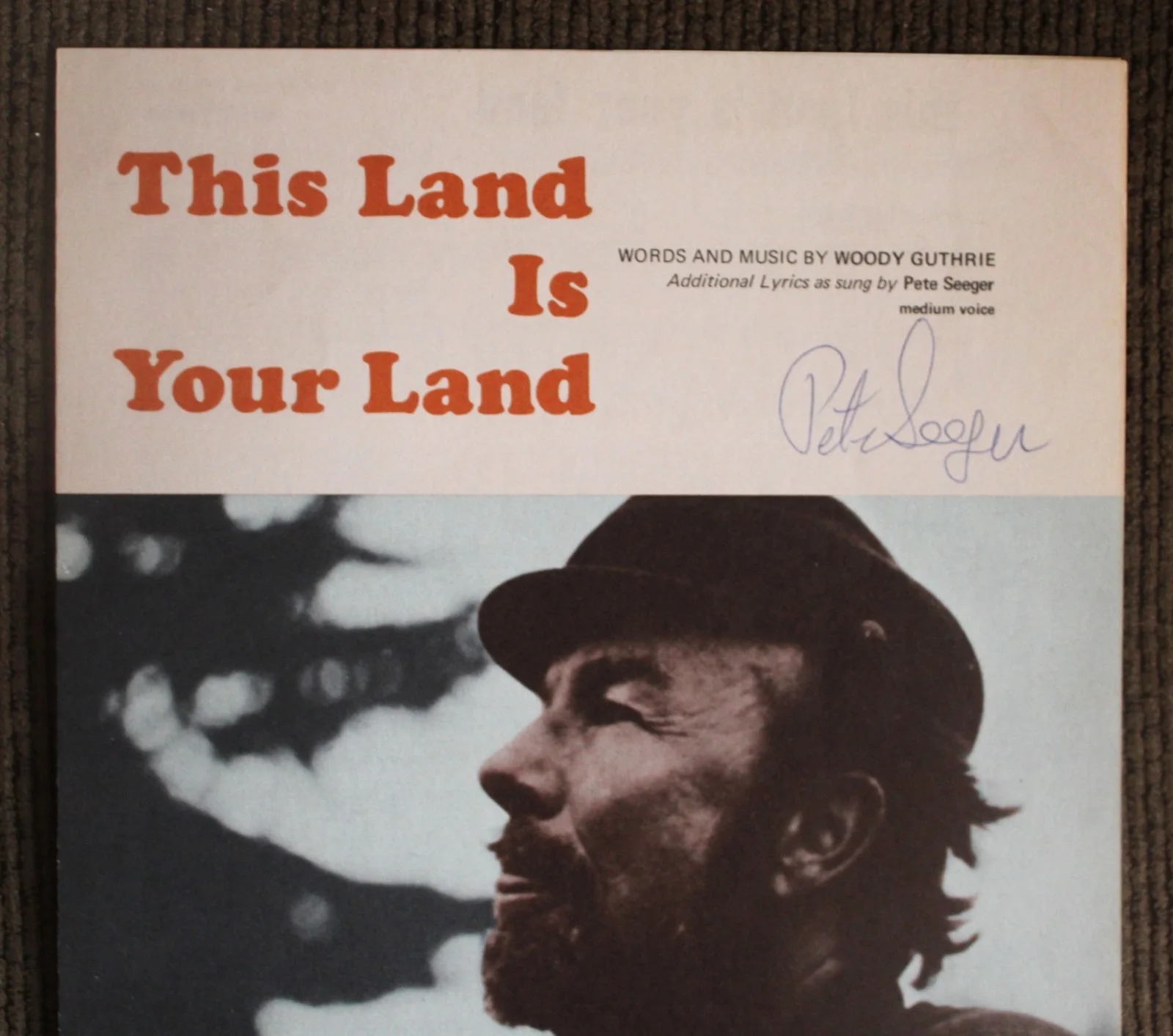 Singer Activist PETE SEEGER signed "This Land Is Your Land" Sheet Music w/COA, image 2