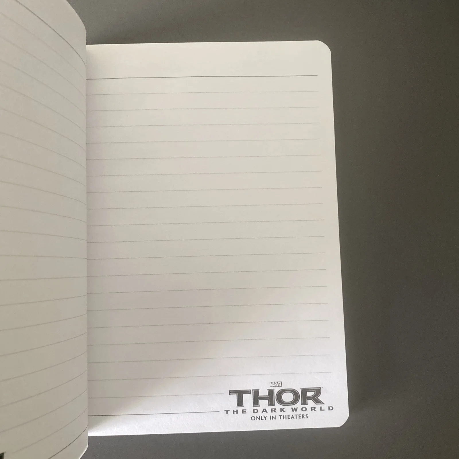 THOR: THE DARK WORLD (2013) NOTEPAD, MUG & MJOLNIR PEN PROMO PRESS KIT MARVEL, image 3