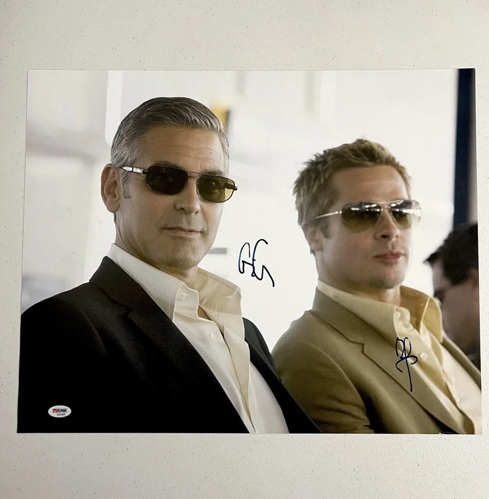 George Clooney, Brad Pitt — George Clooney & Brad Pitt Signed Autographed 16x20 Photo PSA DNA LOA Ocean’s 13