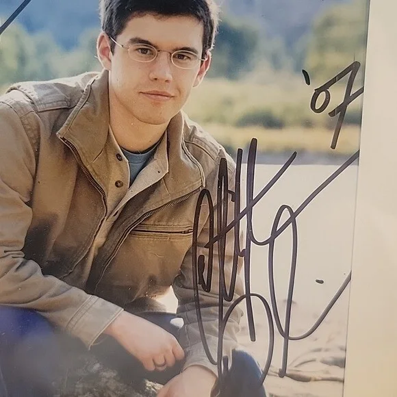 Christopher Paolini — CHRISTOPHER PAOLINI Autographed Framed Picture, author of The Inheritance Cycle, image 2