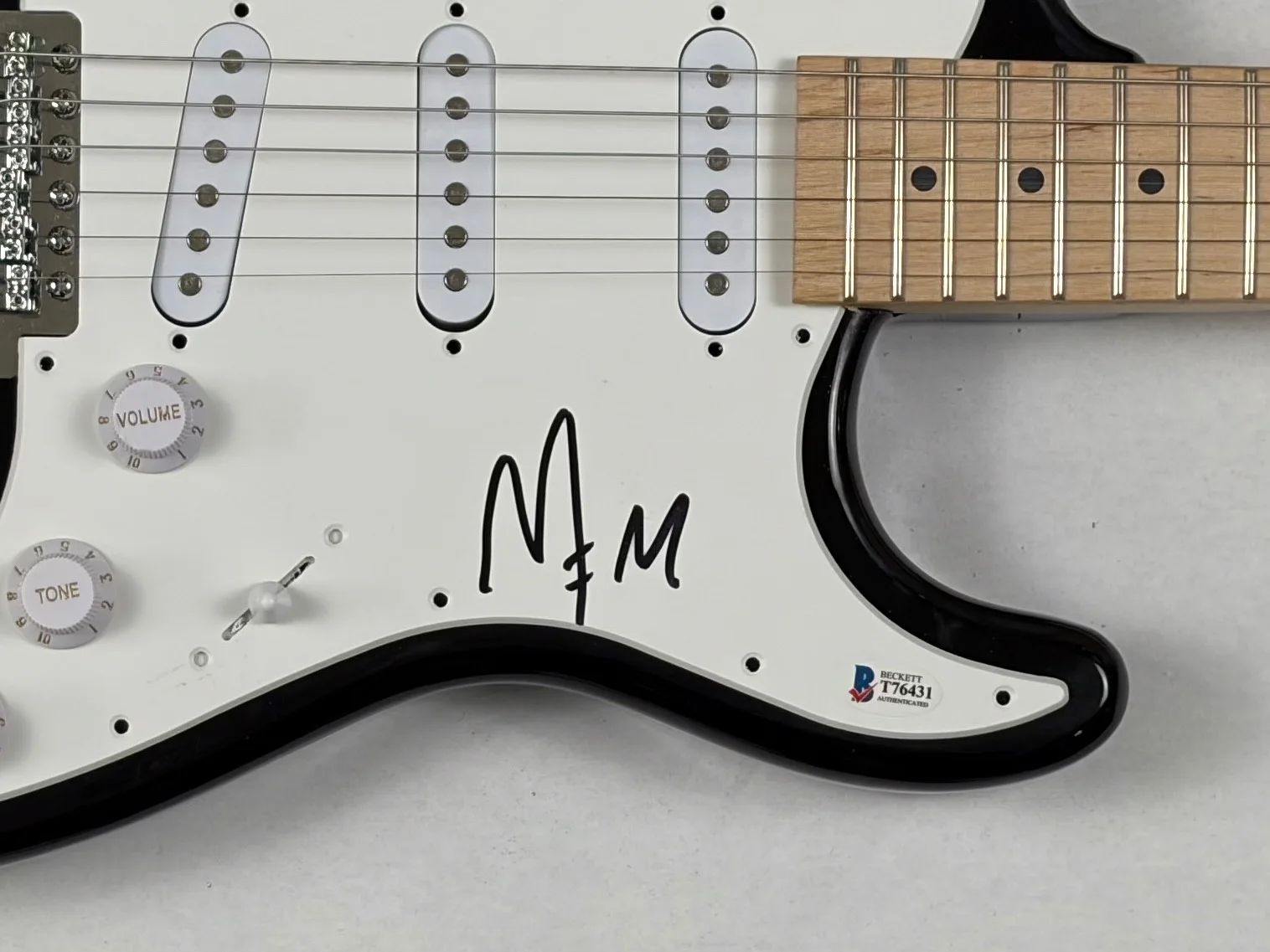 Marilyn Manson Signed Autographed Electric Guitar Beckett BAS COA, image 4