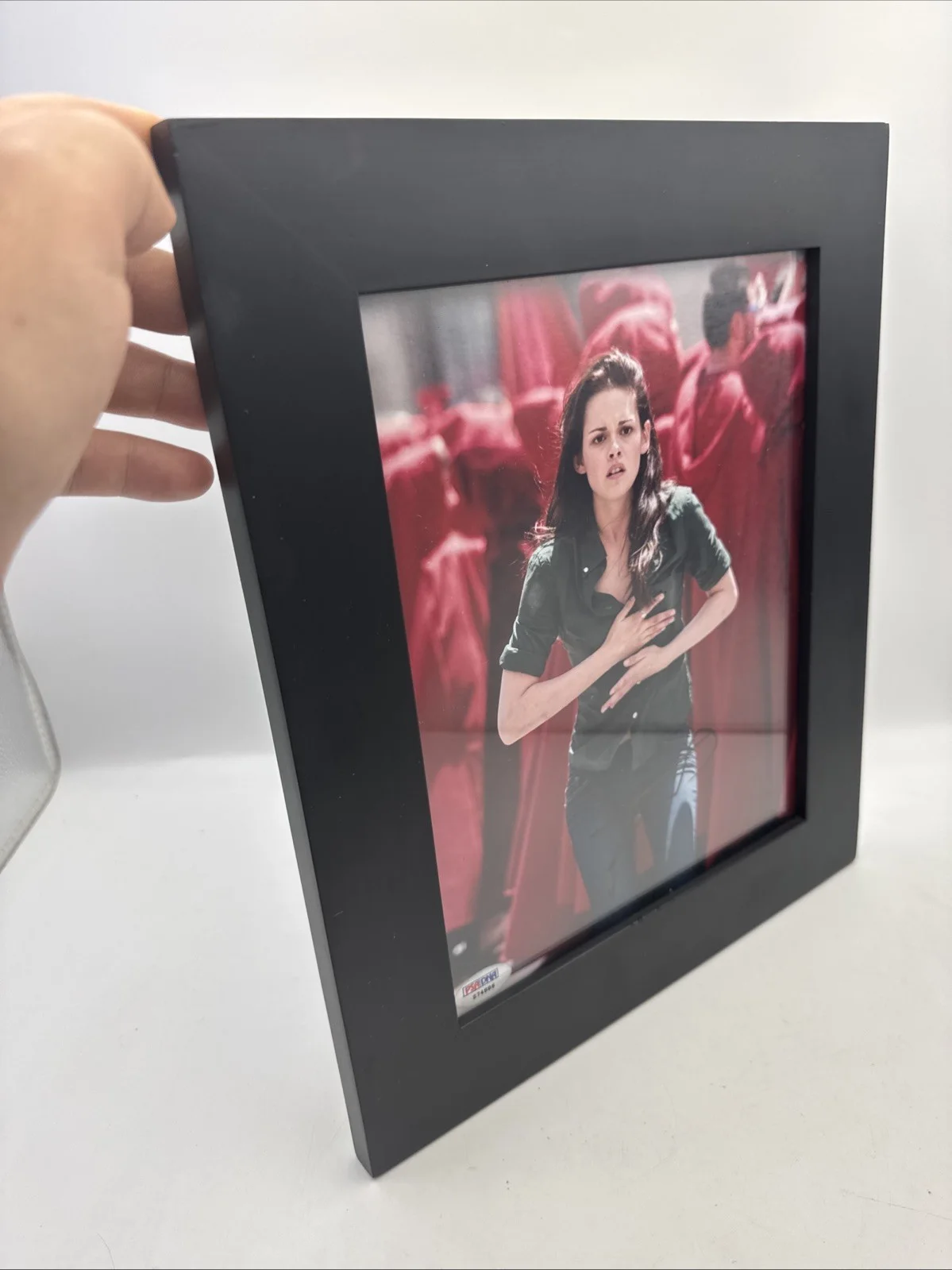 Kristen Stewart Signed 8x10 Photo PSA/DNA Z74886 Framed Twilight New Moon, изображение 2
