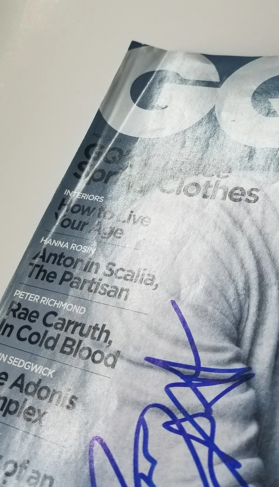 Ben Affleck — Ben Affleck REAL hand SIGNED Mag Cover Page COA Autographed Batman DC Universe, изображение 2