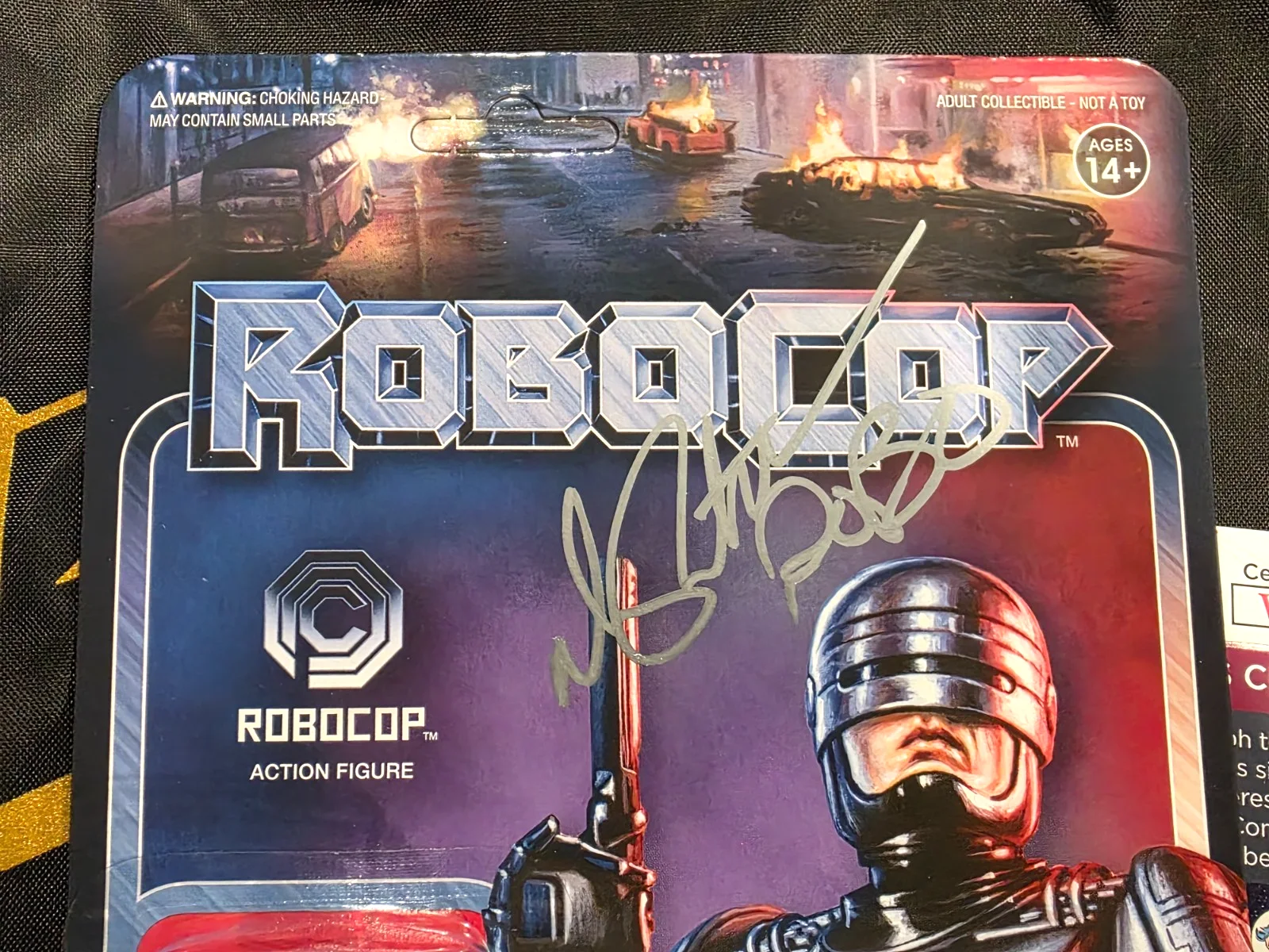 Peter Weller — PETER WELLER SIGNED ROBOCOP REACTION ACTION FIGURE JSA COA, image 3