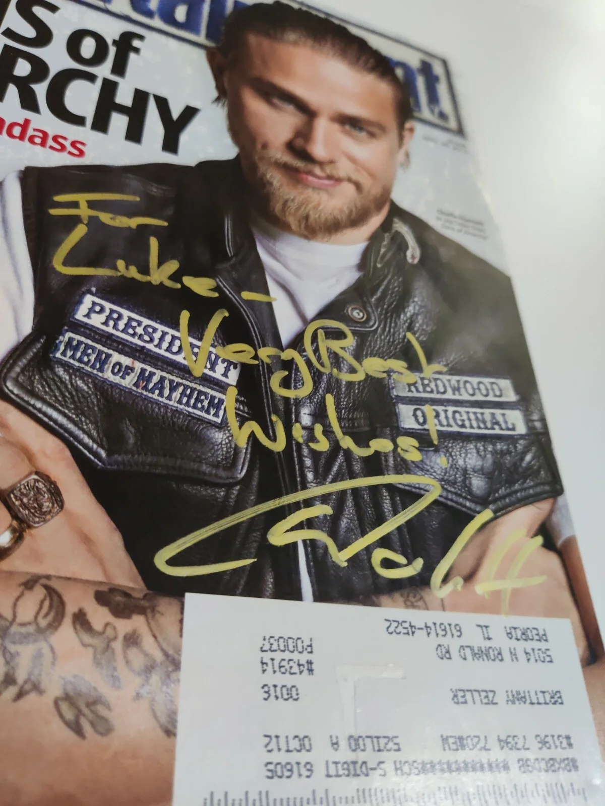 Charlie Hunnam — Charlie Hunnam Signed Ent. Weekly Magazine SOA Sons of Anarchy "To Luke", изображение 2