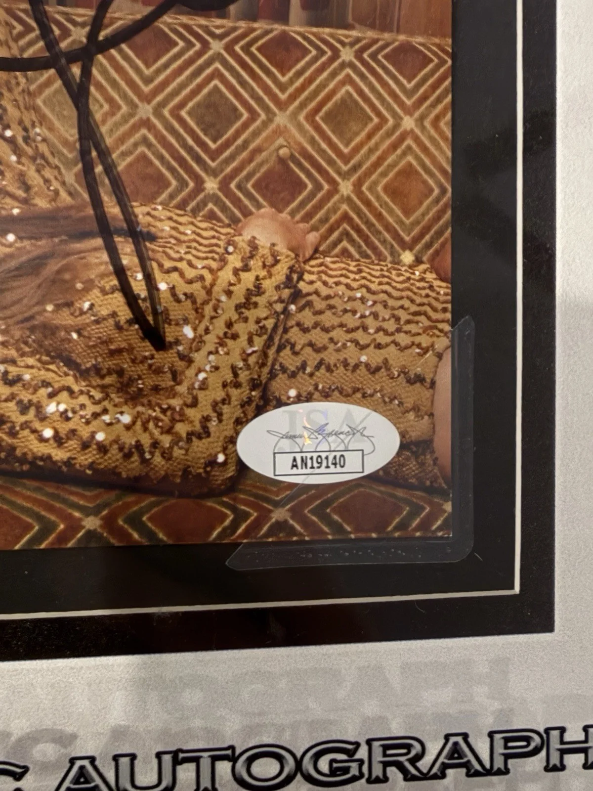 Taylor Swift Signed Vinyl Record with JSA Authentication 28 x 28 inch framed, image 3