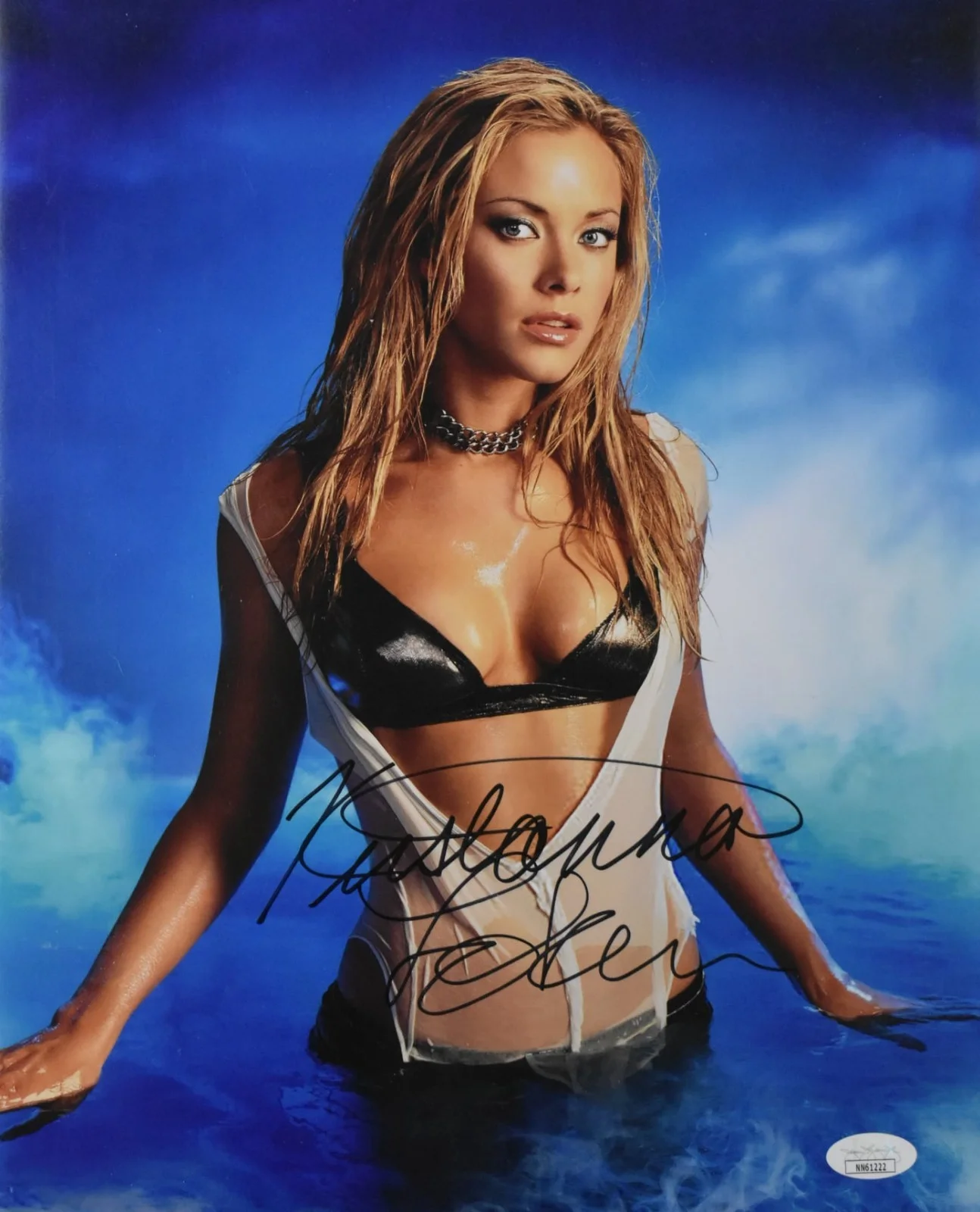 Kristanna Loken — *BLACK BRA COMING OUT OF WATER* KRISTANNA LOKEN SIGNED 11X14 PHOTO JSA AUTO