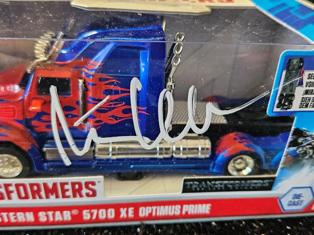 PETER CULLEN — PETER CULLEN HAND SIGNED AUTOGRAPHED TRANSFORMERS WESTERN STAR OPTIMUS PRIME COA, image 2