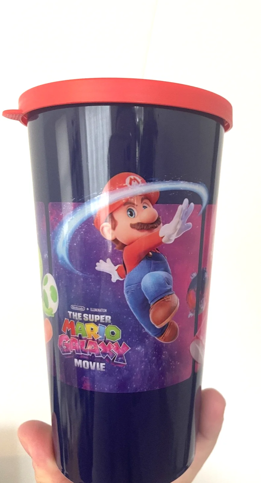 Super Mario Galaxy Movie Plastic Tumbler Cinema Vue UK Cup Mario Yoshi Peach NEW, изображение 2