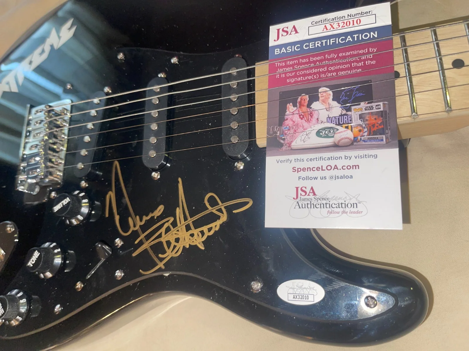 Nuno Bettencourt Extreme Pornograffitti Autographed Signed Electric Guitar JSA, изображение 2