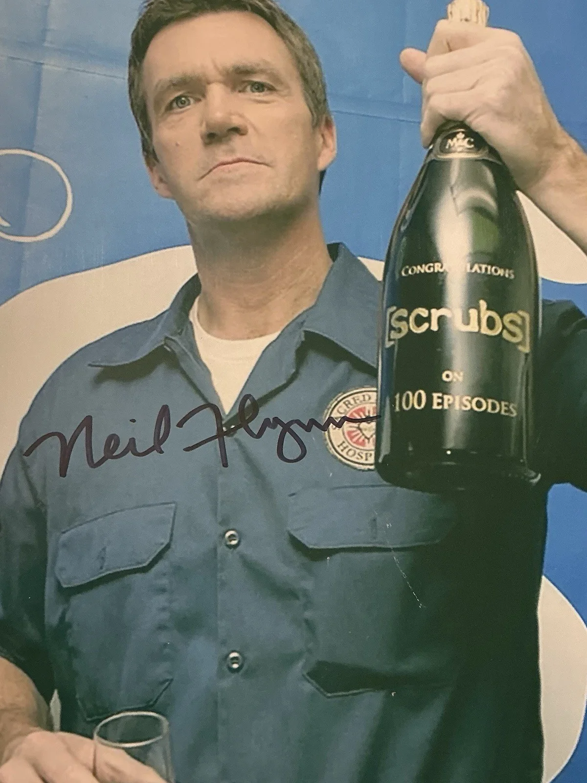 Neil Flynn — NEIL FLYNN SIGNED AUTOGRAPH SCRUBS 8X10 COLOR PHOTO COA!