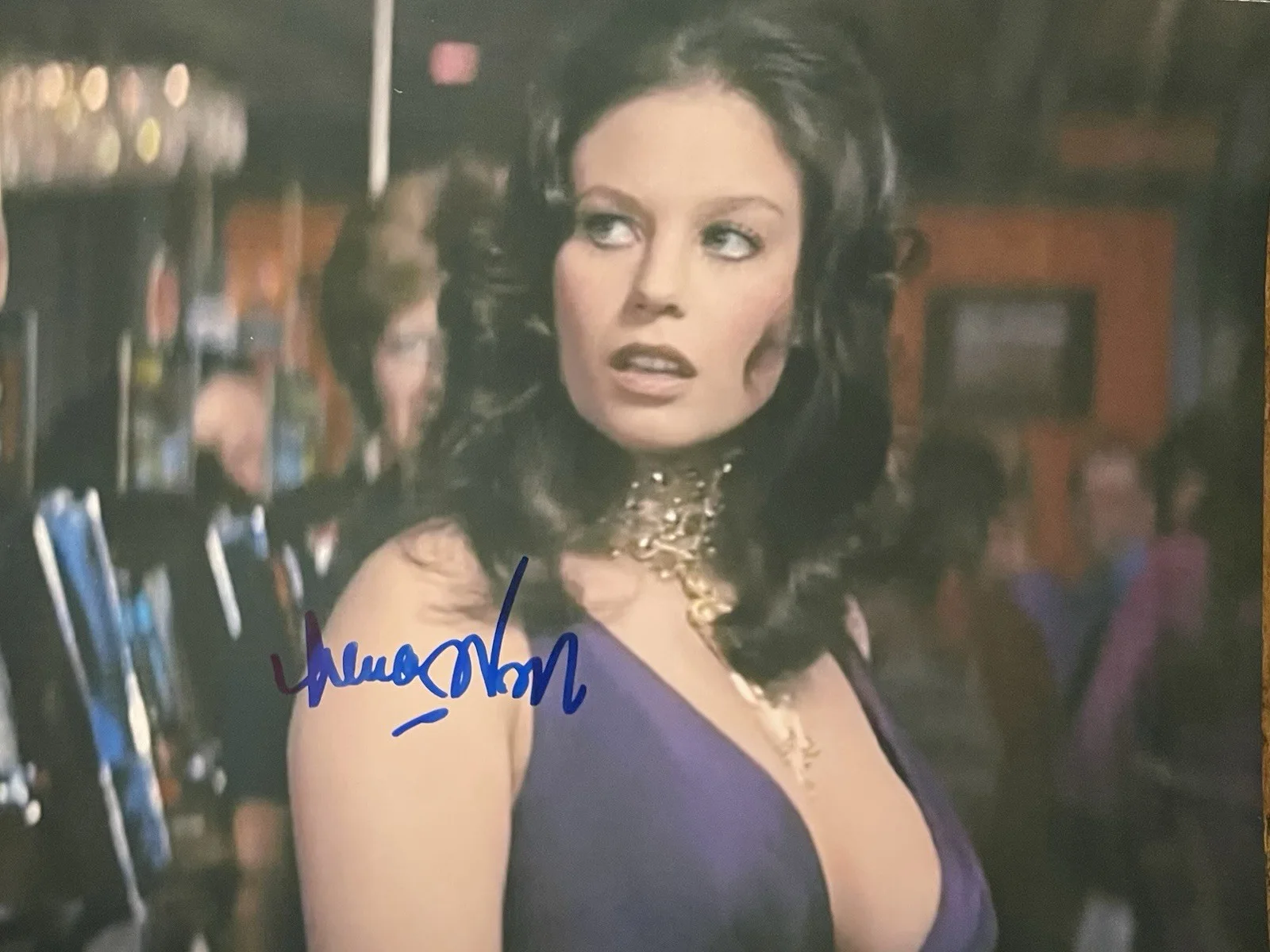 Lana Wood — LANA WOOD BEAUTIFUL SIGNED AUTOGRAPH 8X10 DIAMONDS ARE FOREVER COLOR PHOTO COA!