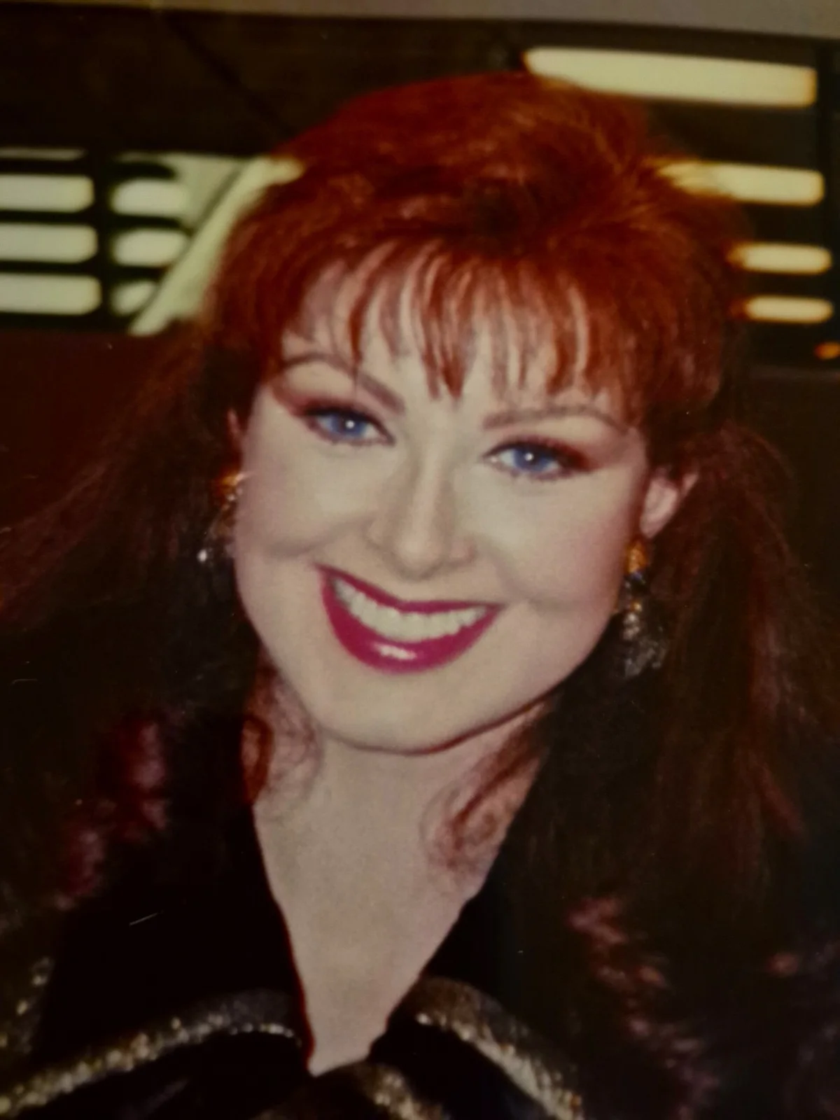 Naomi Judd Autographed Original 8x10 - MINT, image 2