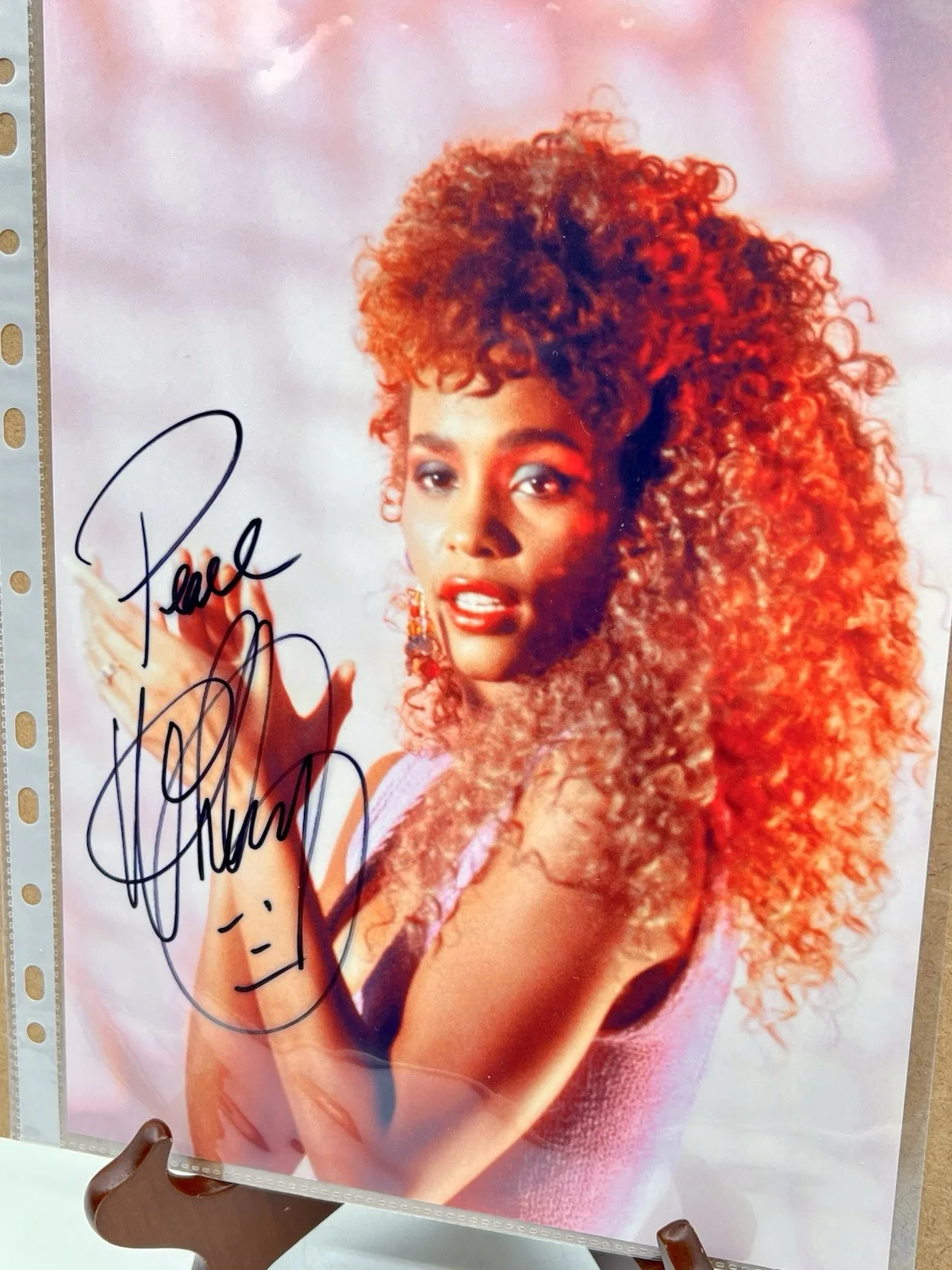 Authenticated Whitney Houston Autograph 8" x 10" Color Photograph w/ COA Framed, image 3