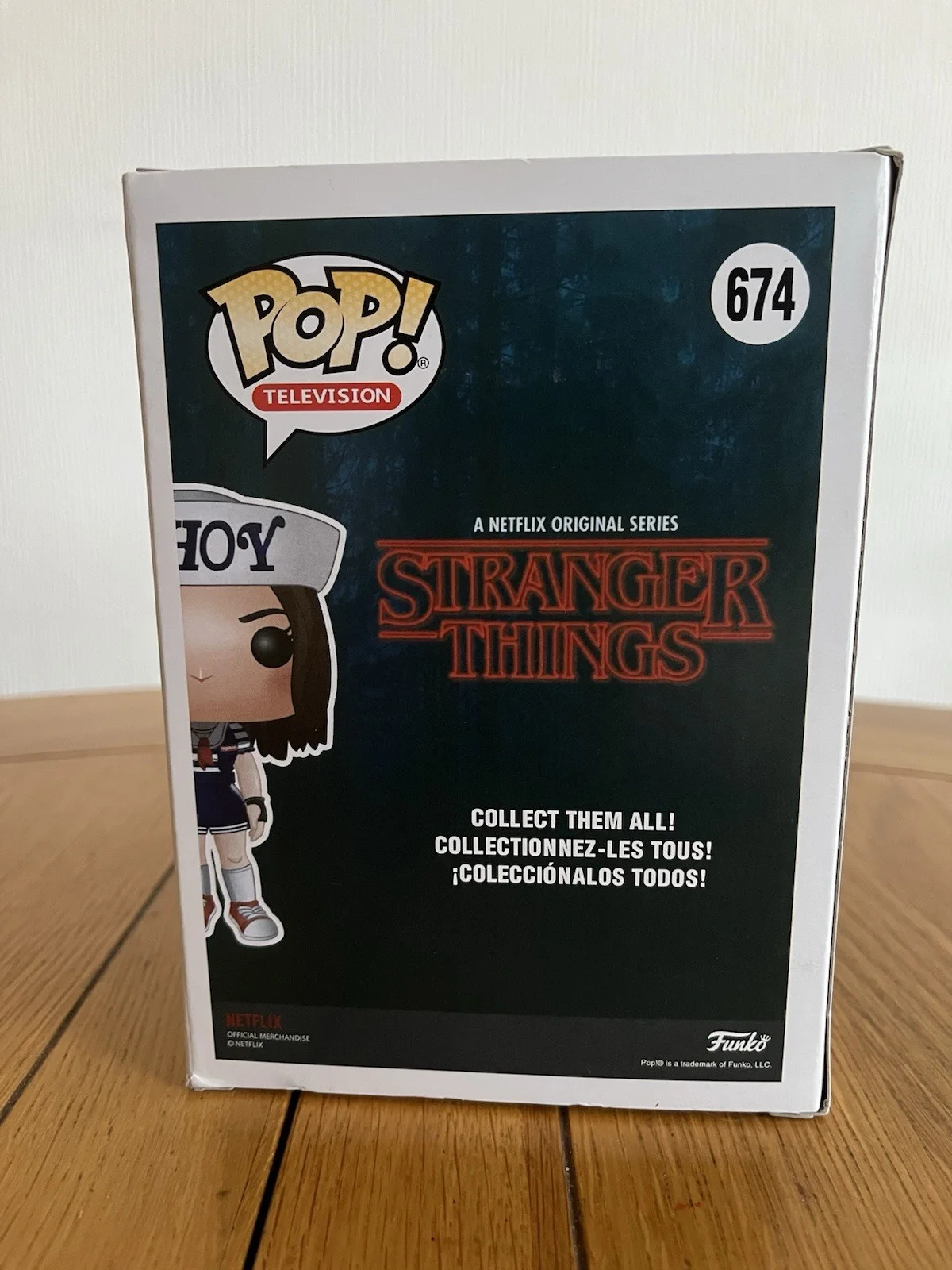RARE funko SDCC limited edition Funko pop! Robin w/ice cream 674., image 3
