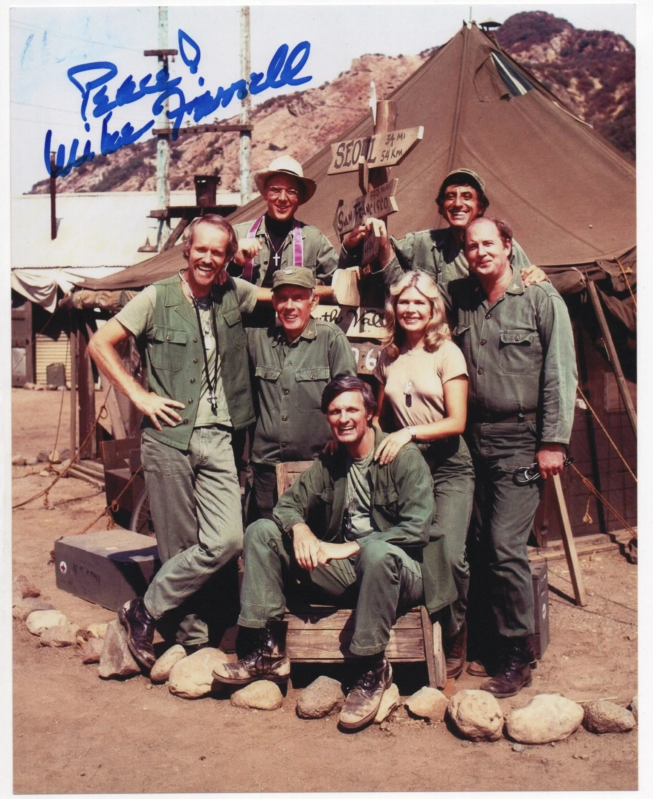 Mike Farrell — Mike Farrell signed autograph 8x10 Photo No COA Pass BAS PSA JSA MASH BJ *INR