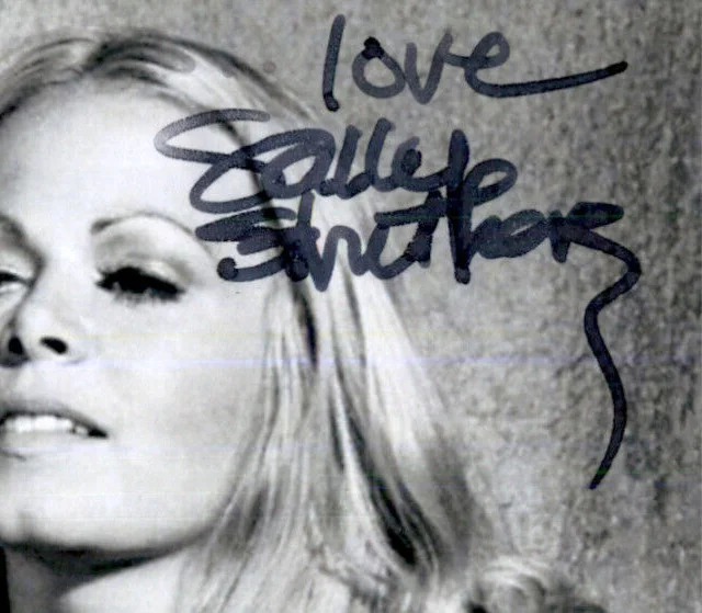 Sally Struthers — Sally Struthers Signed Autographed 4x6 Photo Dinosaurs "Charlene Sinclair" #3, image 2