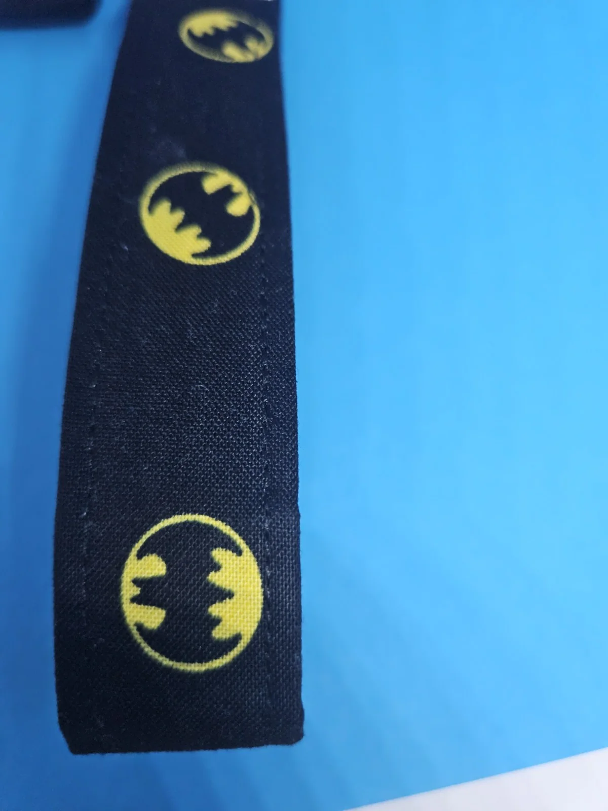 Handmade Keyfob Wristlet Keychain Strap With 1989 Batman Movie Logo Print, изображение 4