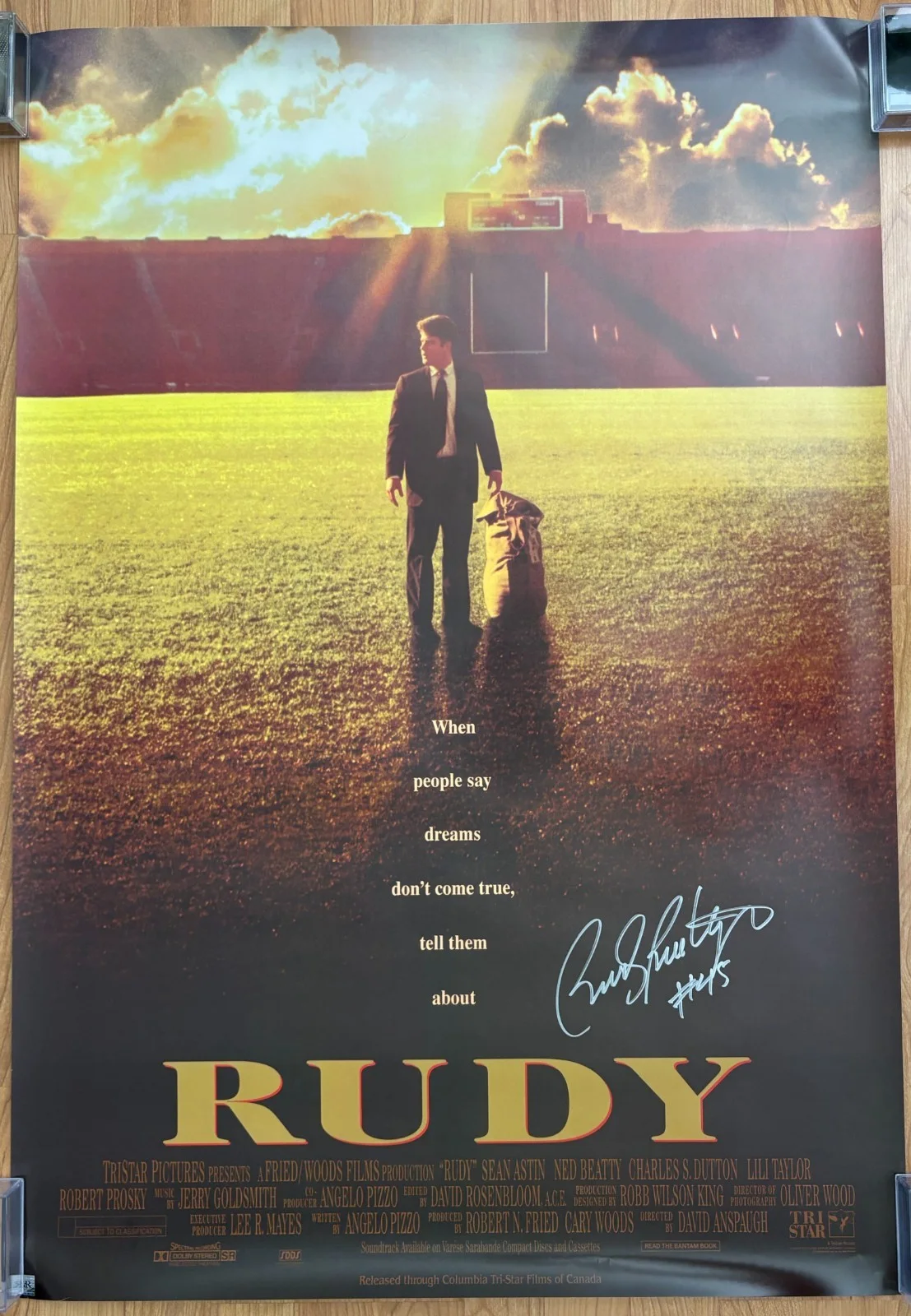 Rudy Ruettiger — Rudy Ruettiger Autographed Rudy Movie Poster with #45 37x26.5", изображение 3