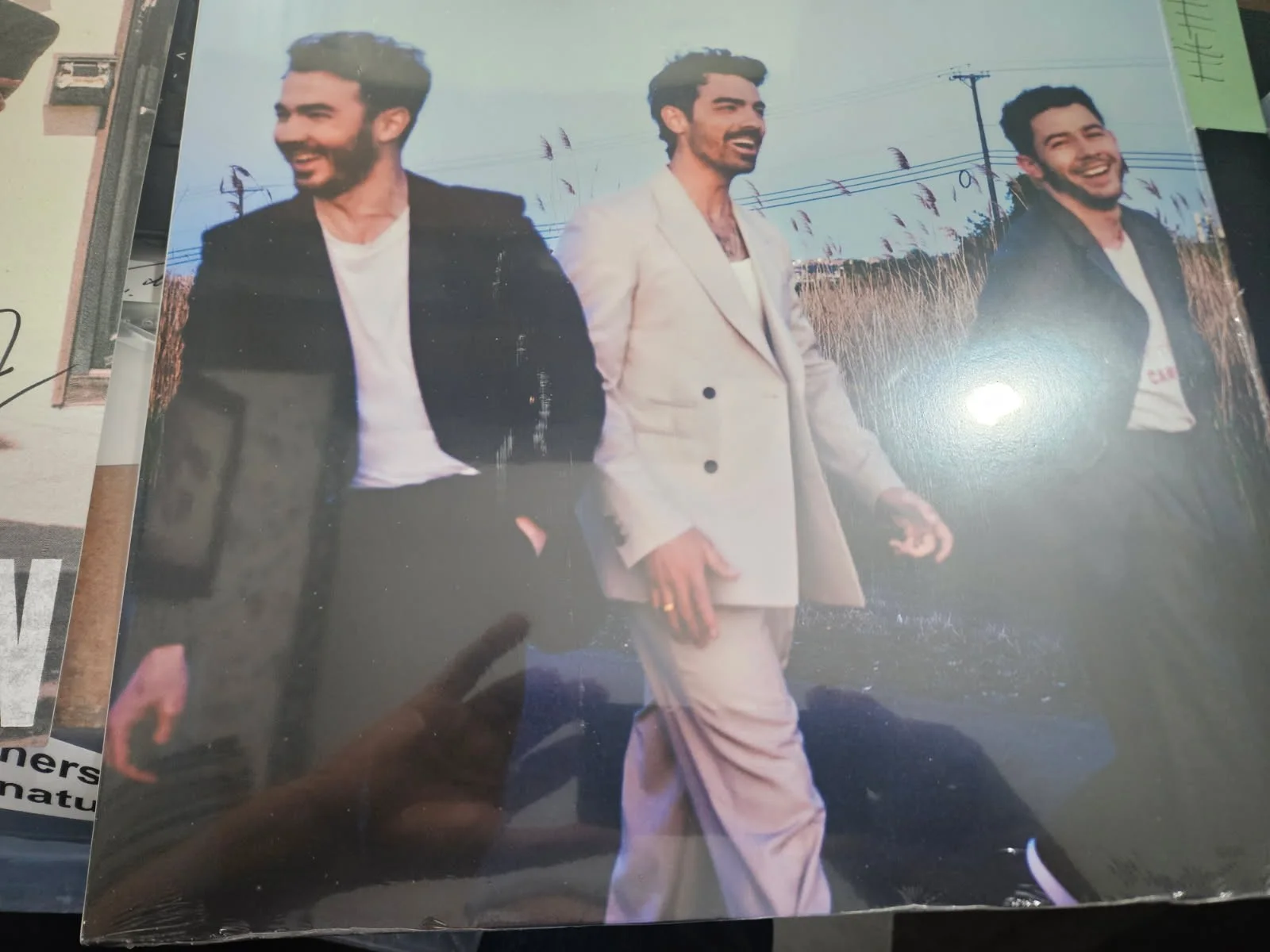 The Jonas Brothers autographed insert to Album Your Hometown JSA Certified, изображение 4