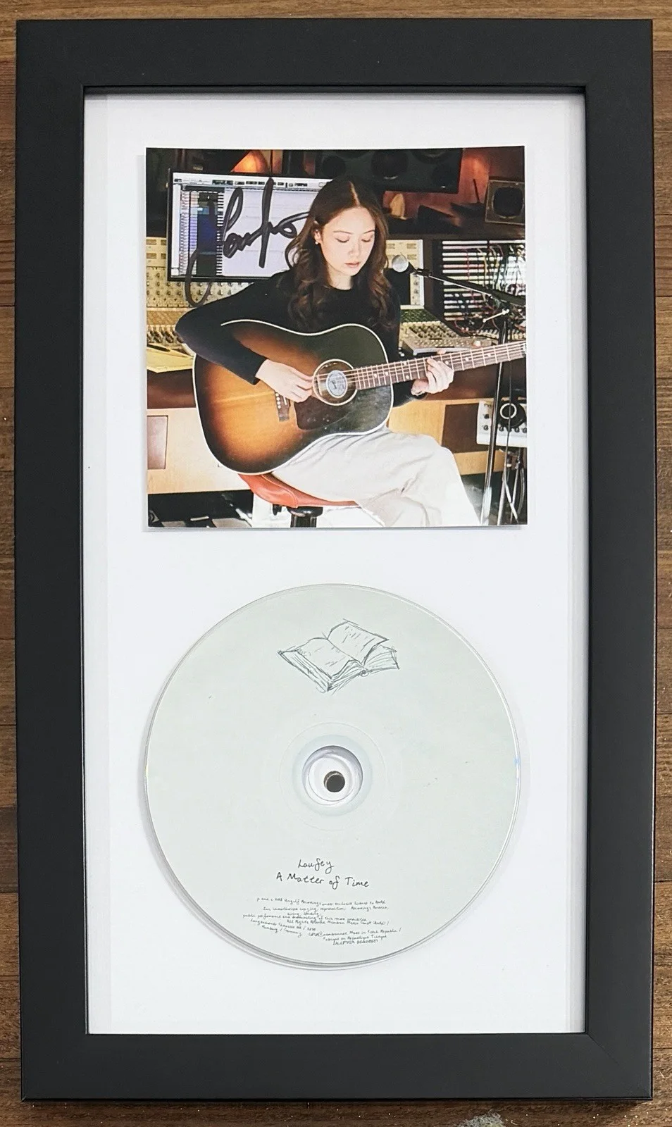 FRAMED Laufey AUTOGRAPH SIGNED A Matter Of Time Photo Art Card & CD PSA DNA COA, изображение 2